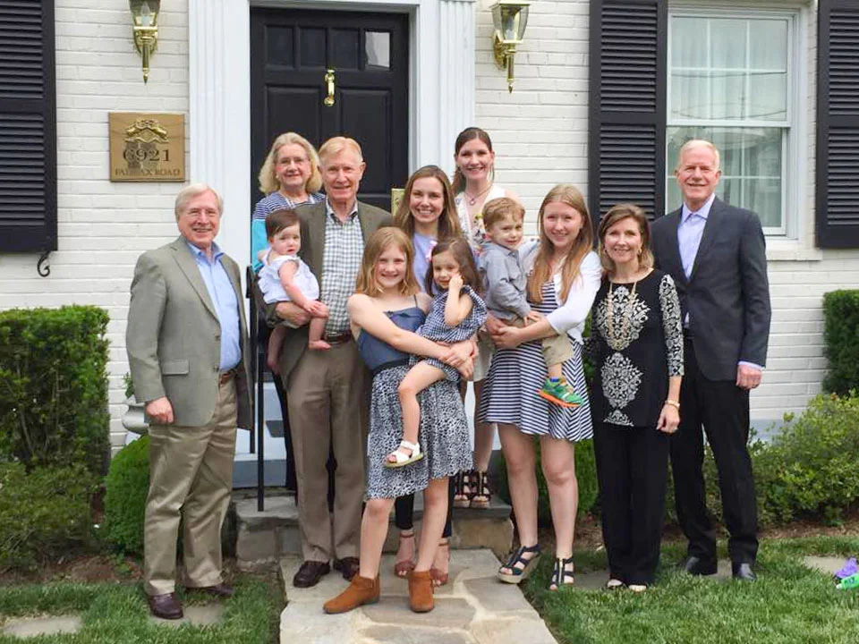 Mark-and-Family-01.jpg