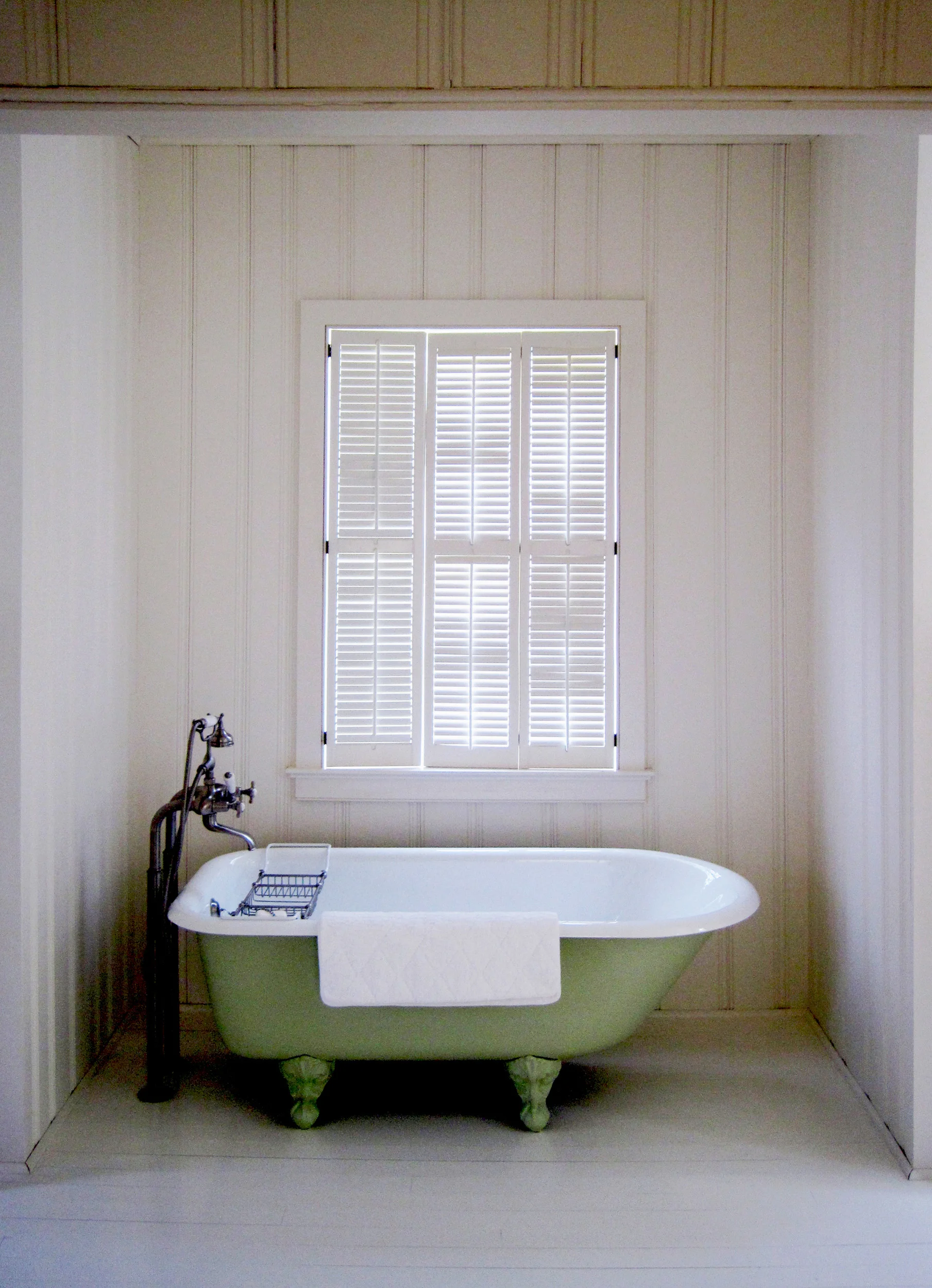 Carpenter - Master Tub.jpg