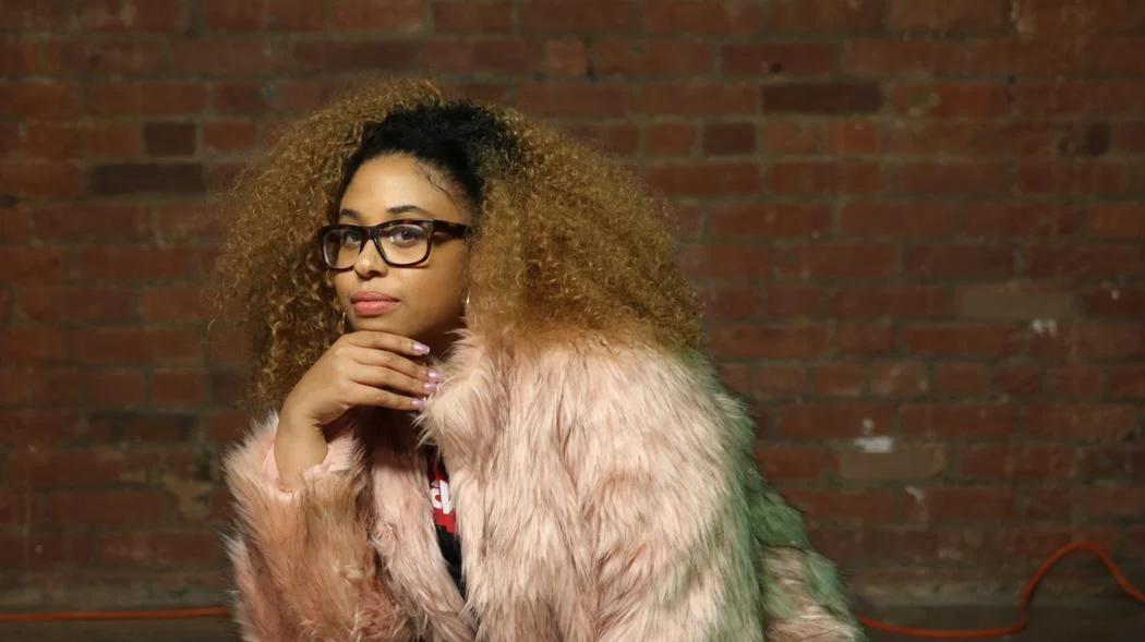 i-D: giphy culture editor jasmyn lawson is making gifs more black