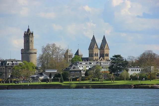 stadt-1816739_640.jpg