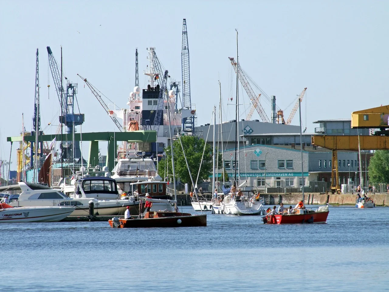 port-171691_1280.jpg
