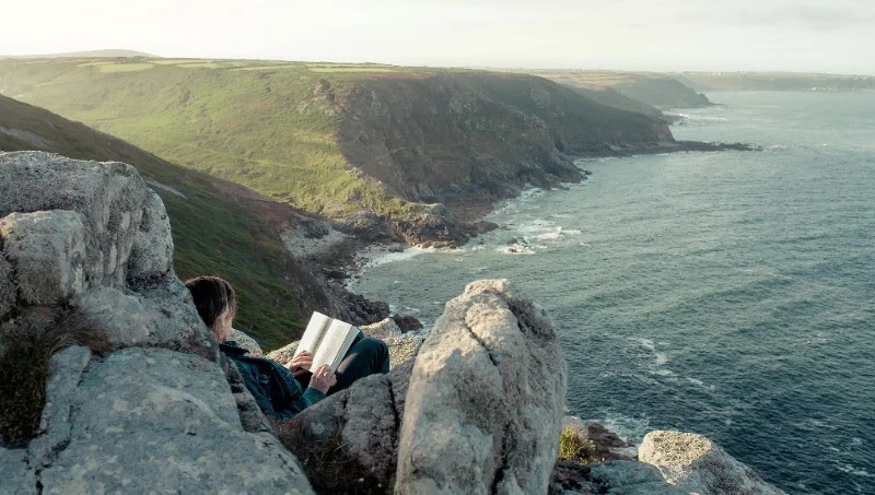 BMW Art Journey Winner Abigail Reynolds has begun the first leg of her journey along the Silk Road, starting in her hometown Cornwall (UK). 