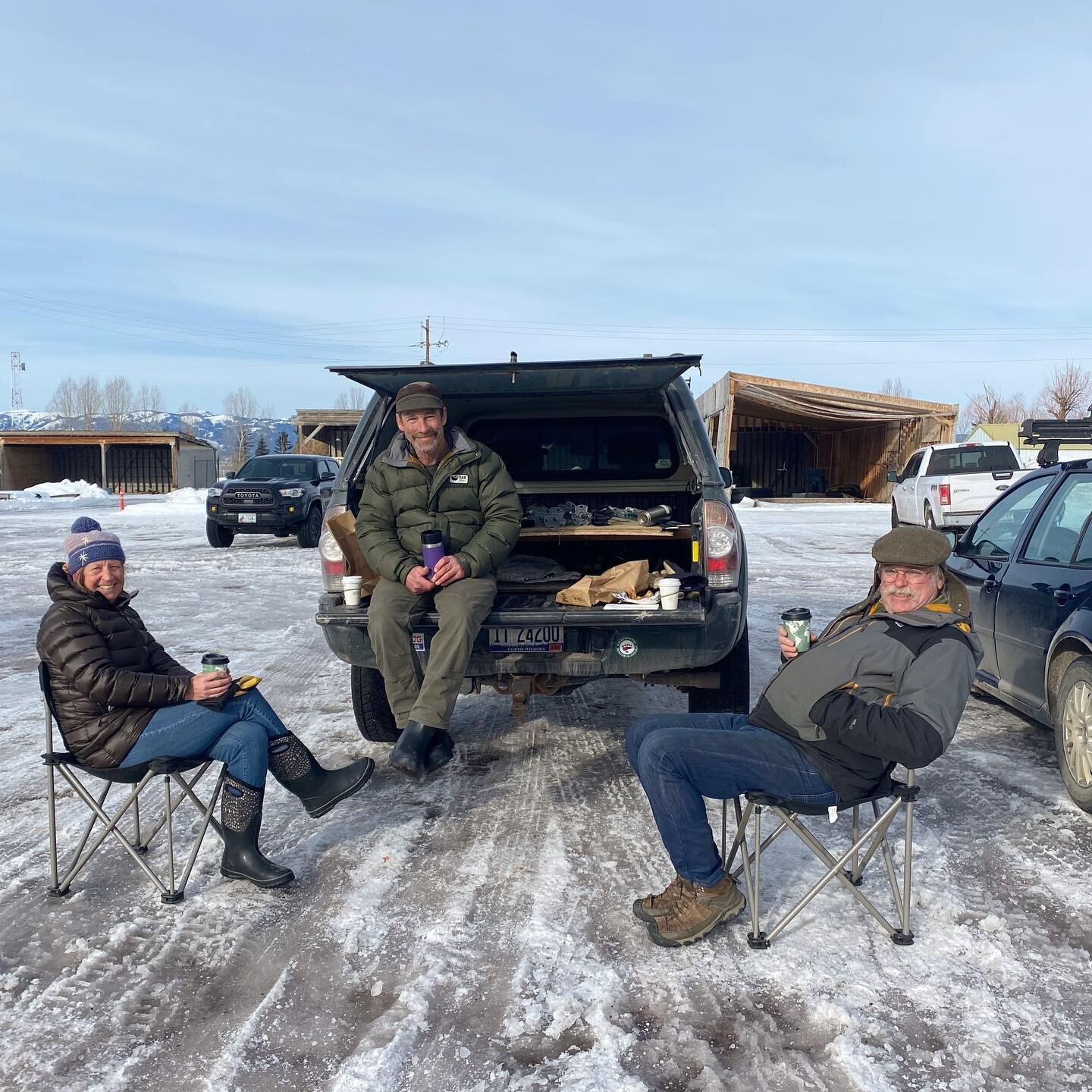 Morning tailgating in the sunshine! @benwwinship @hertercaroline #sunsout #tailgating #driggsidaho #enjoythesunshine #vitamind #caffeine #tetonvalley #idaho #risedriggs thanks 📷 @victoria.e.plasse