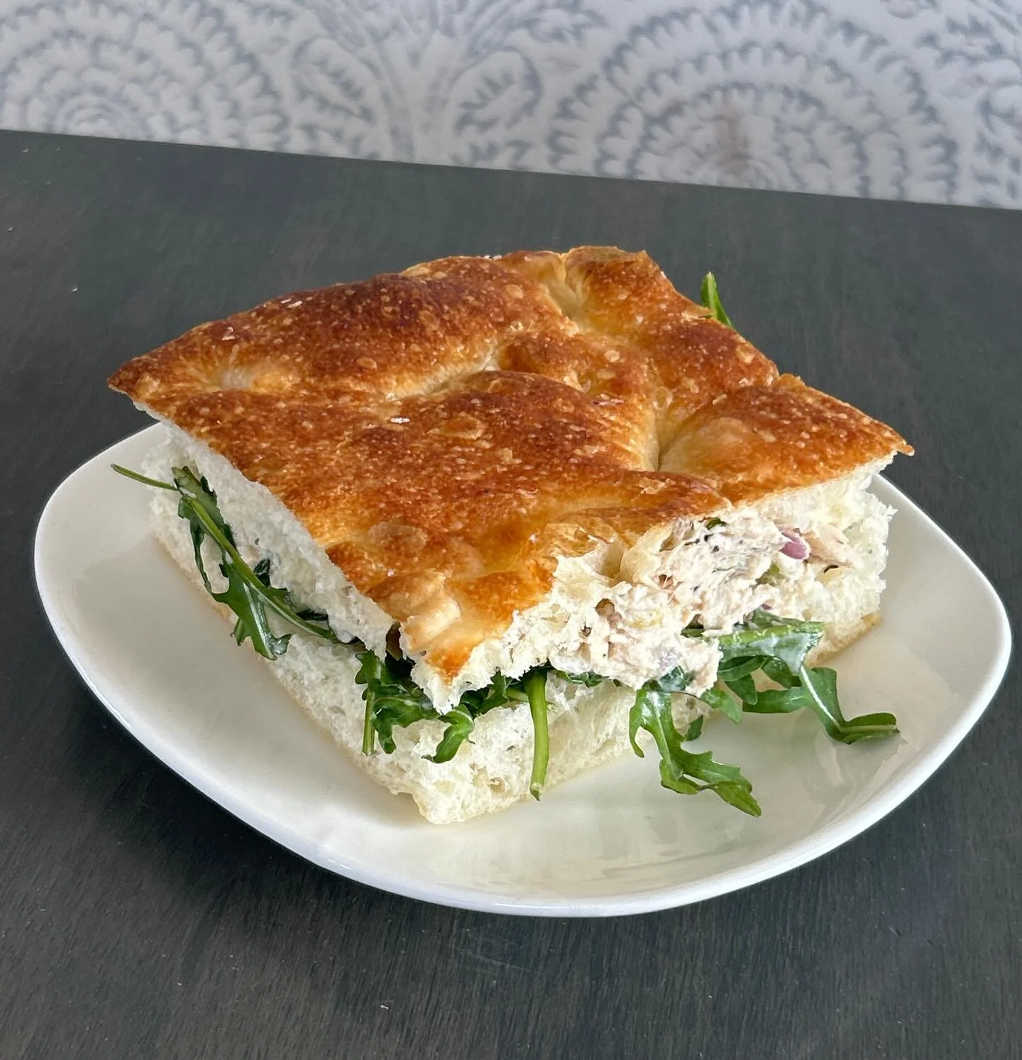 NEW MONTHLY SPECIALS AT RISE! Right now, we&rsquo;ve got a tasty, fresh and high-protein Tuna Focaccia. Served with arugula on 460 focaccia bread. 
Want gluten-free? Ask for it on an arugula salad! 
#risedriggs #tetonvalleyidaho #driggsidaho #coffees