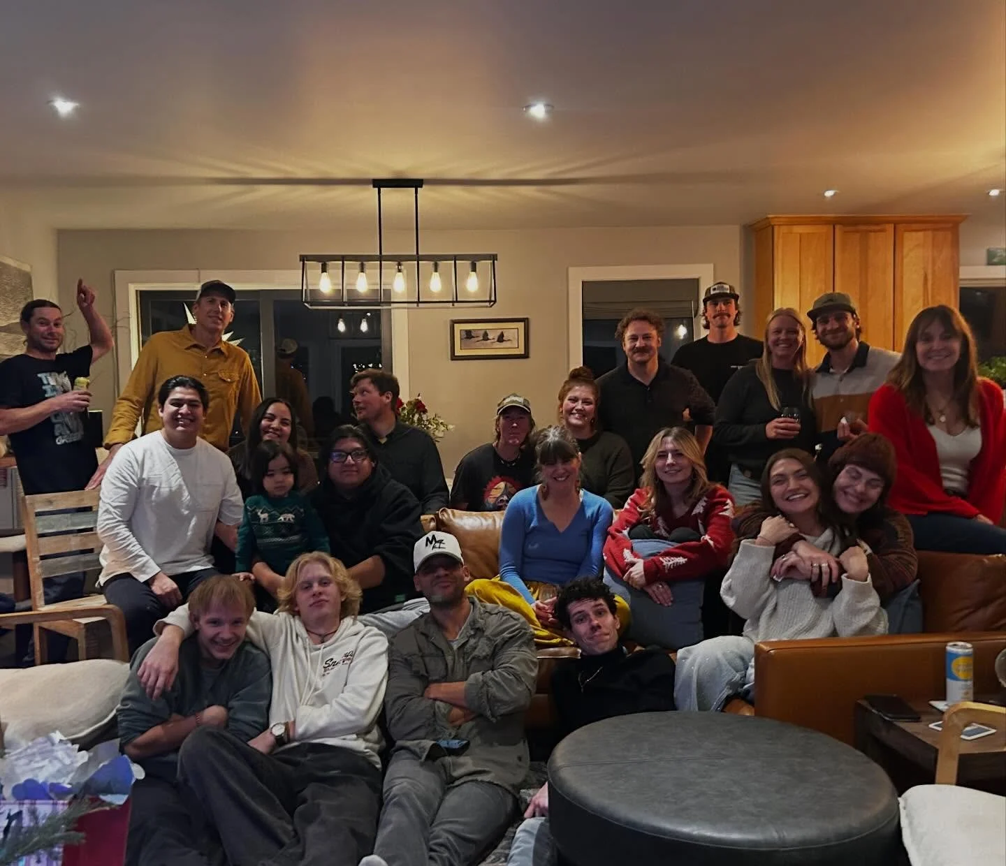 Happy Holidays ❄️ Merry Christmas 🎄 and the Happiest New Year 🥂 to all of you from Rise! ❤️