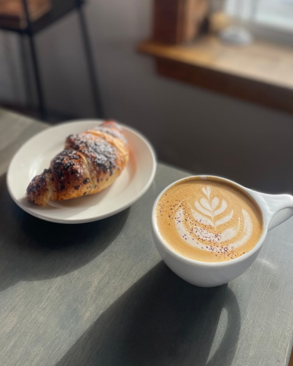 The wait is over&hellip;See you tomorrow morning! Opening at 7 ☕️❤️✌️