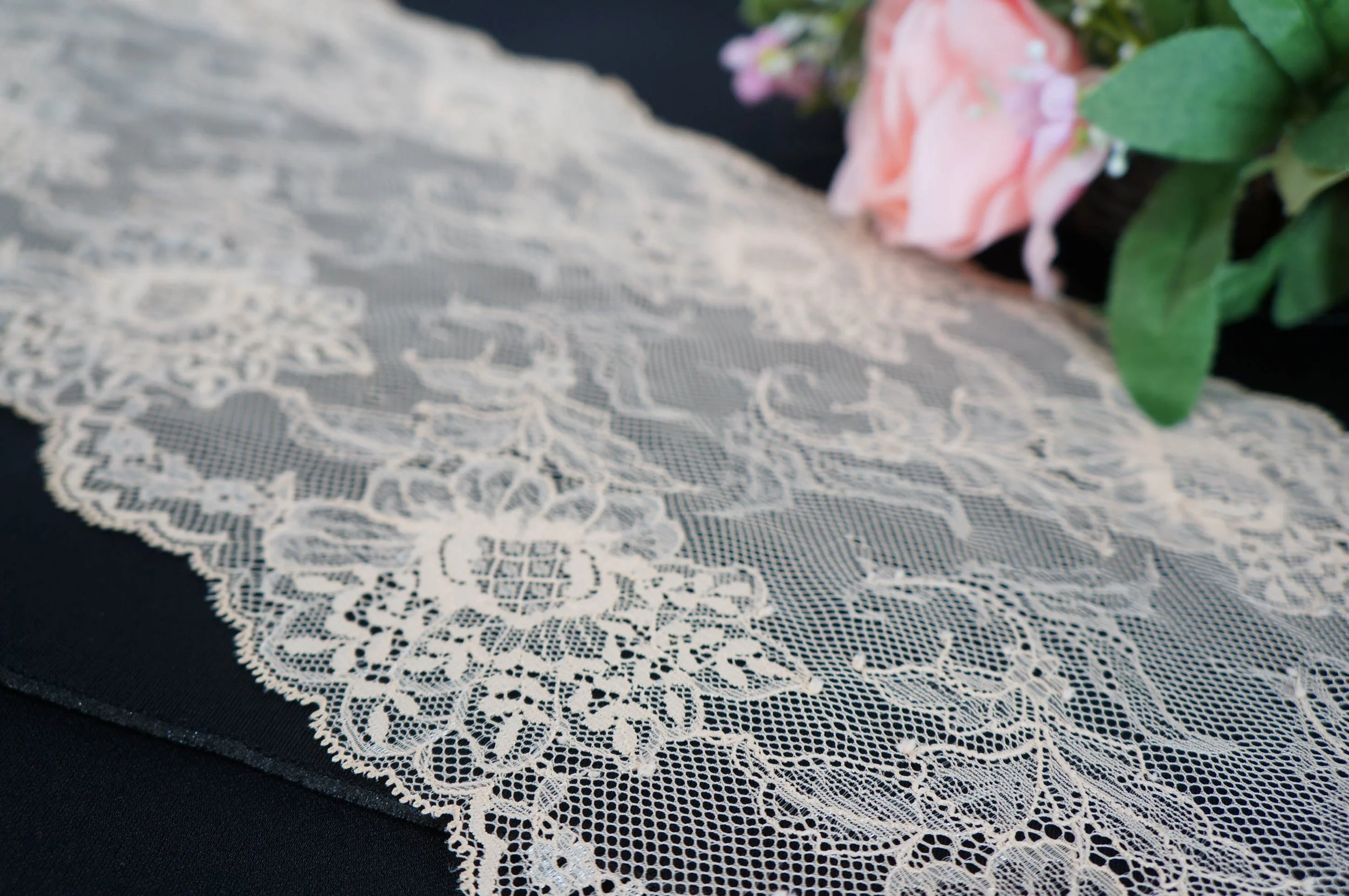 Stretch Lace - Floral Sand - 7.5" (19 cm) Galloon Lace