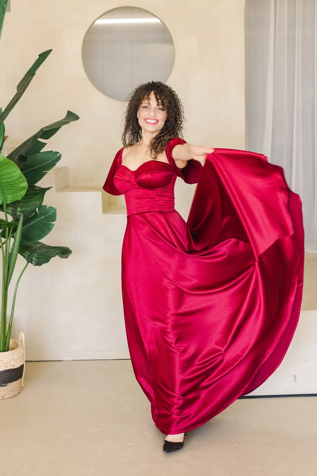 Kanon Red Carpet Gown - Size 4