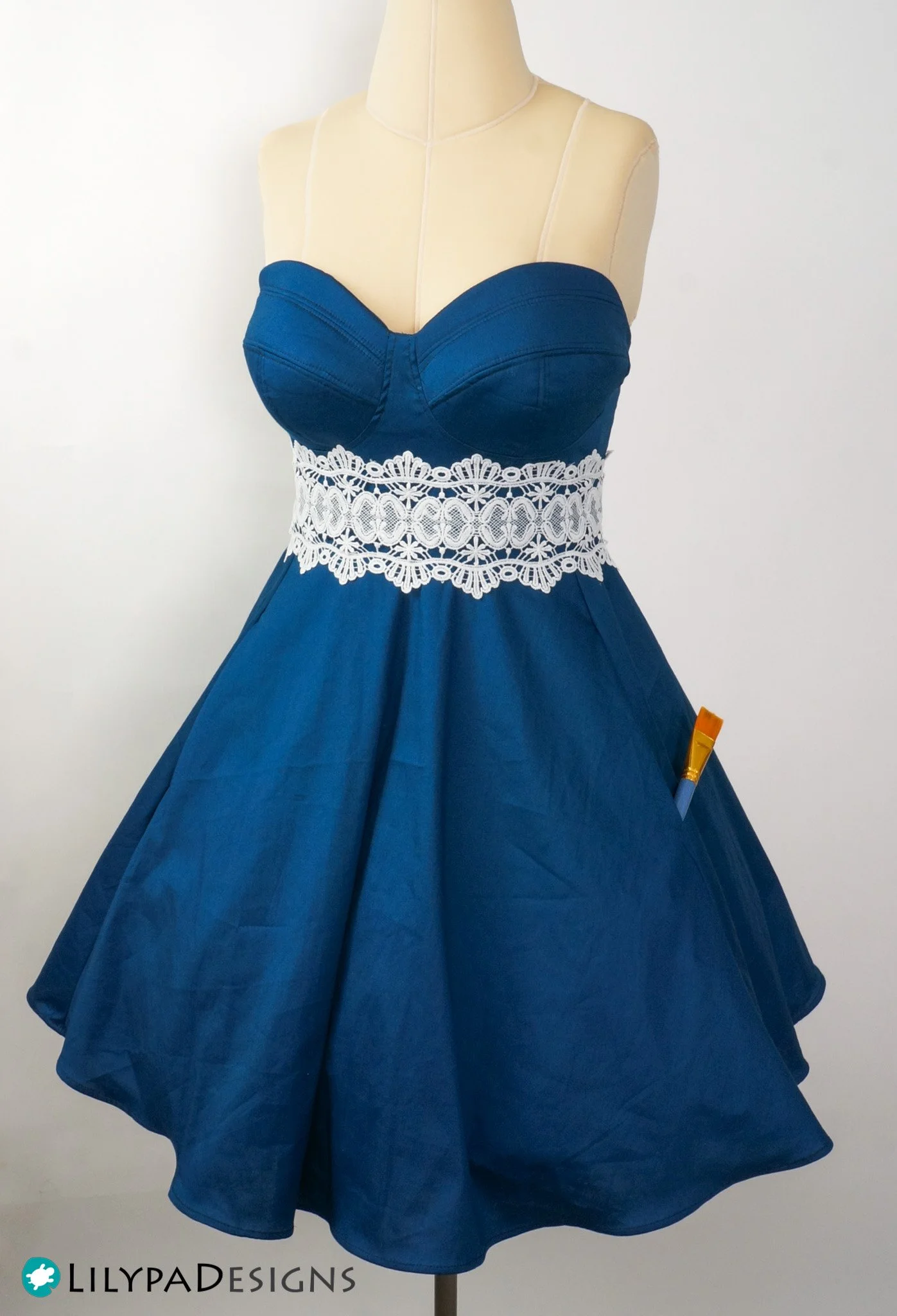 shades of blue dresses bridesmaid Lavetir Blue A-Line/Princess V-Neck Short Sleeves Ruched Floral Bridesmaid Dresses 2026