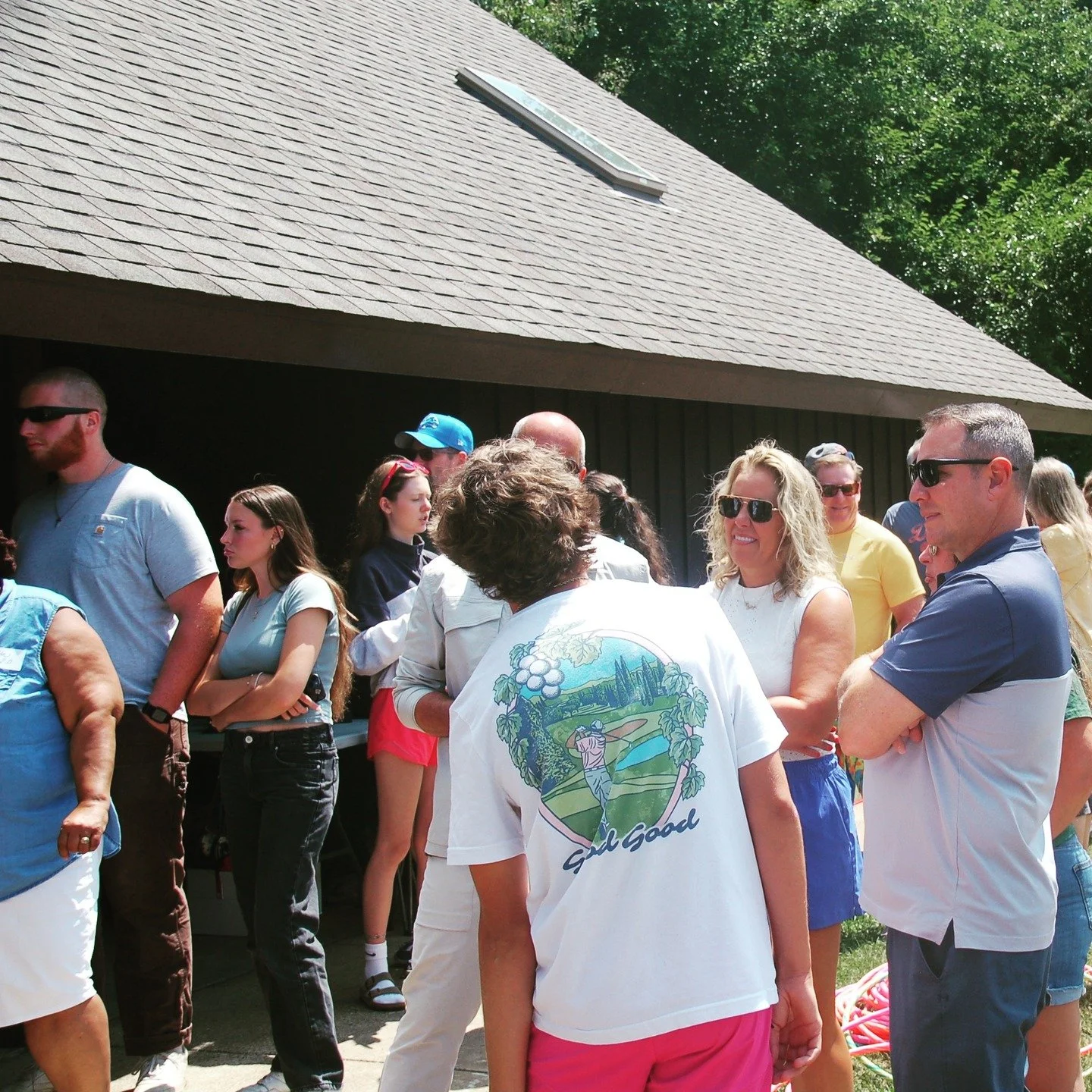 What an incredible day! We just wrapped up our first-ever combined company picnic with Sobie Company and Architectural Glass & Metals 2.0 (AGM)!
The day was filled with delicious food, fantastic prizes, and even a racecar that had everyone buzz