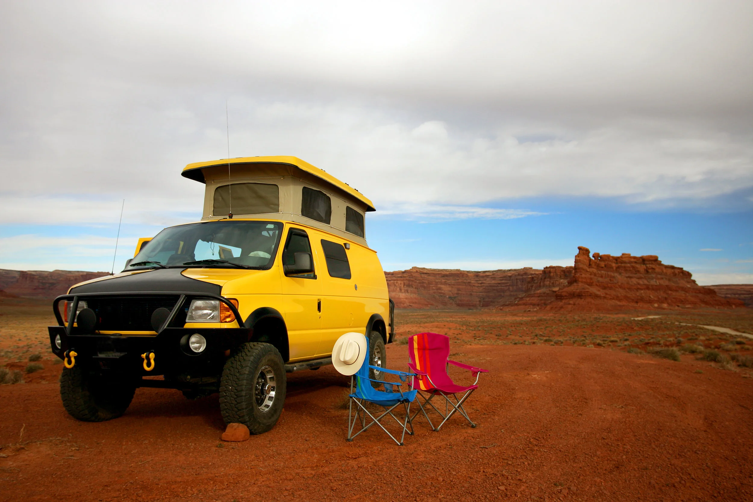Image sample7 camp yellow rv van.jpg