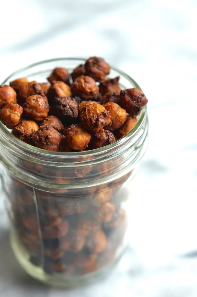 spicy roasted chickpeas.jpg