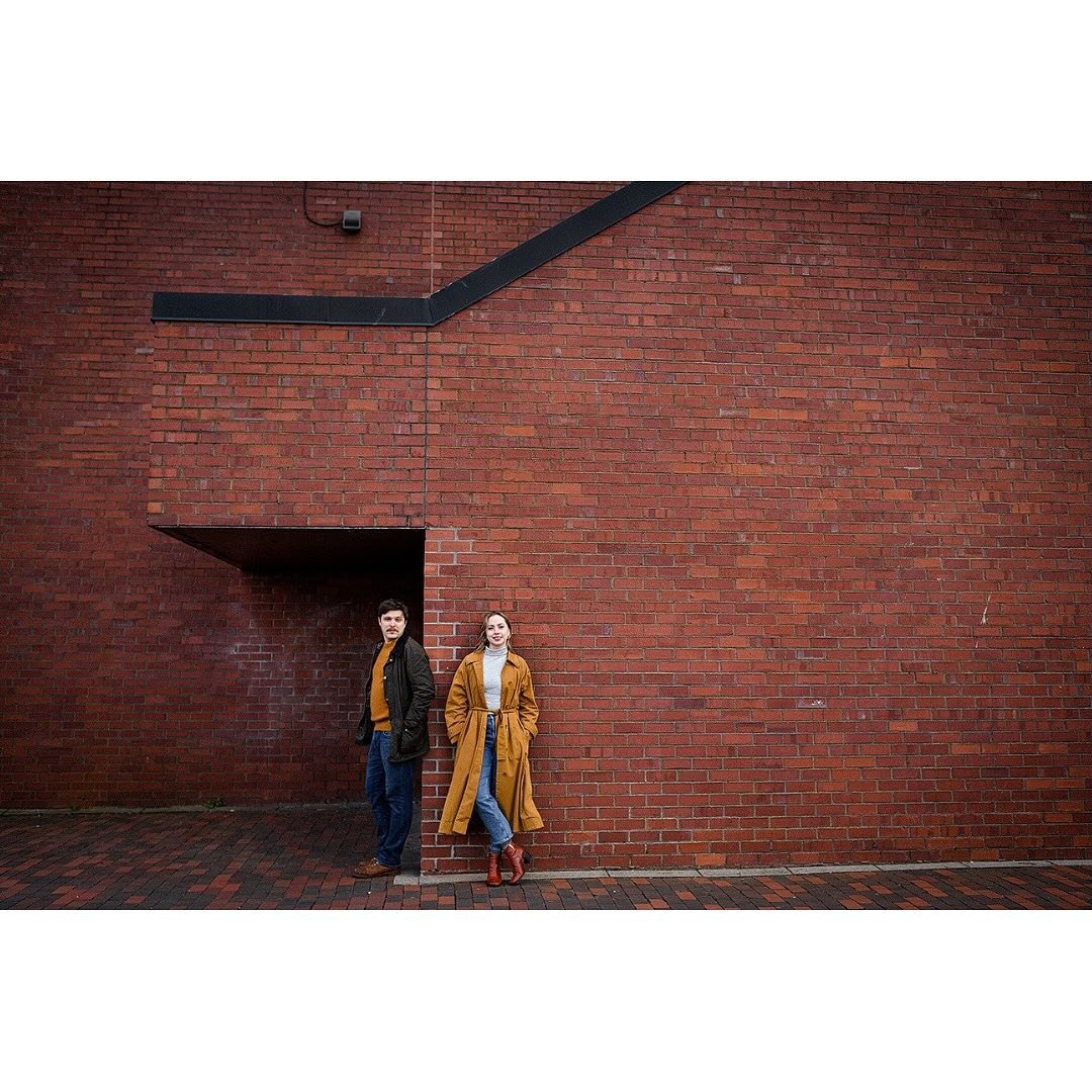 A few new frames up on the journal tonight [link in bio + stories] from Kendra + Chris&rsquo;s #bostonma engagement session 

#utterlyengaged #northendboston #engagedri #newenglandcouple #riweddingphotographer #janetmoscarello #warrenriphotographer #