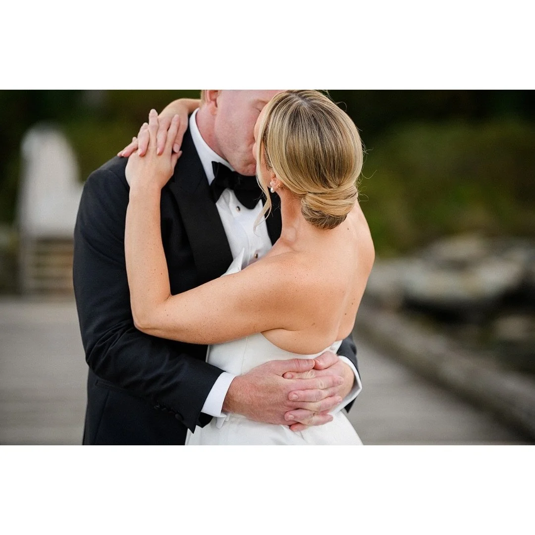 No better way to end the wedding season than by ending it 2nding for the incomparable @lisafrechettephoto 

This one taken a few years back at @glenmanorhouse 

2nding with Lisa is my favorite! 🤩 

#lisafrechettephotography #2ndingforthewin #riweddi