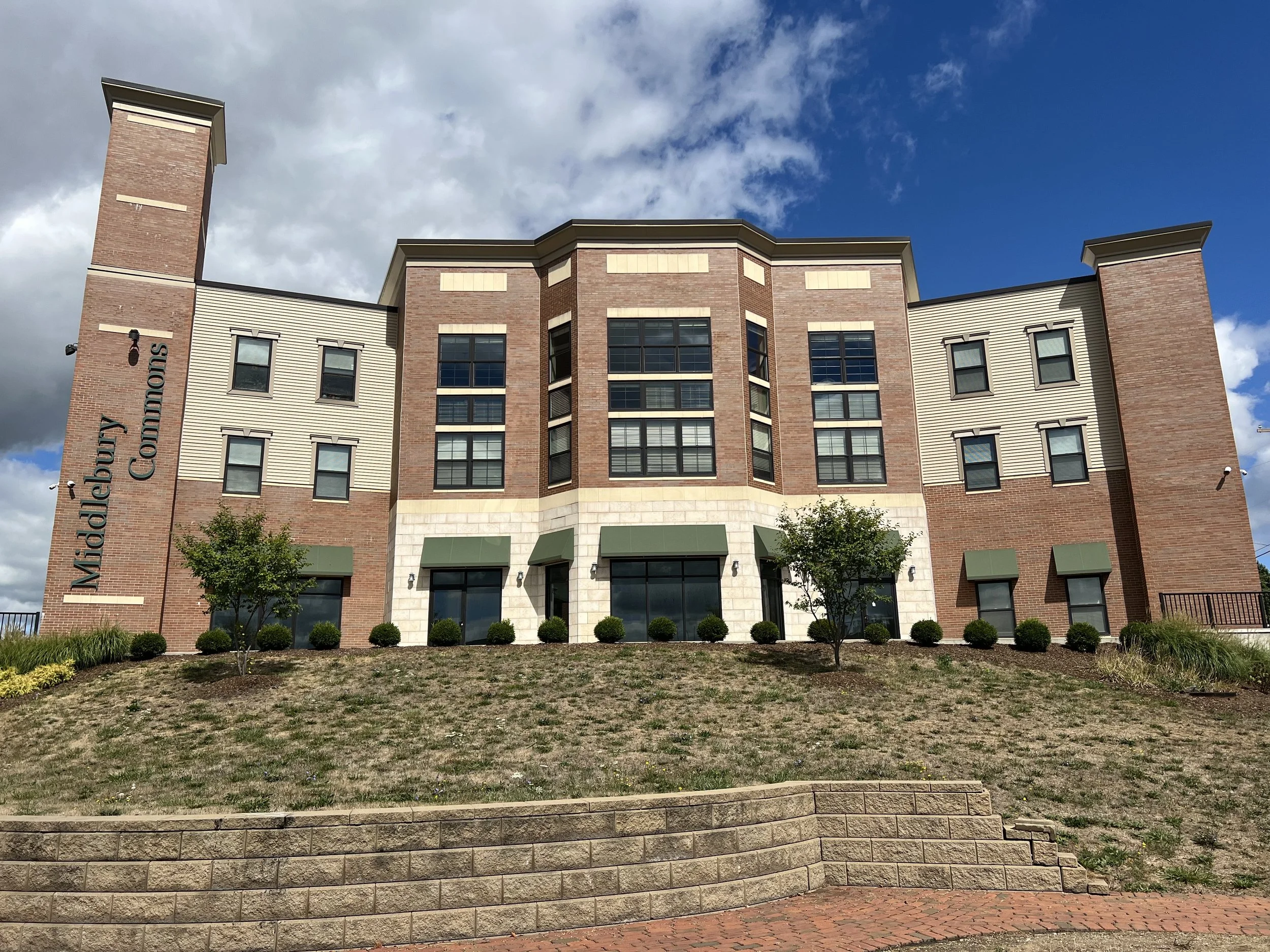 Middlebury Commons Exterior.jpeg
