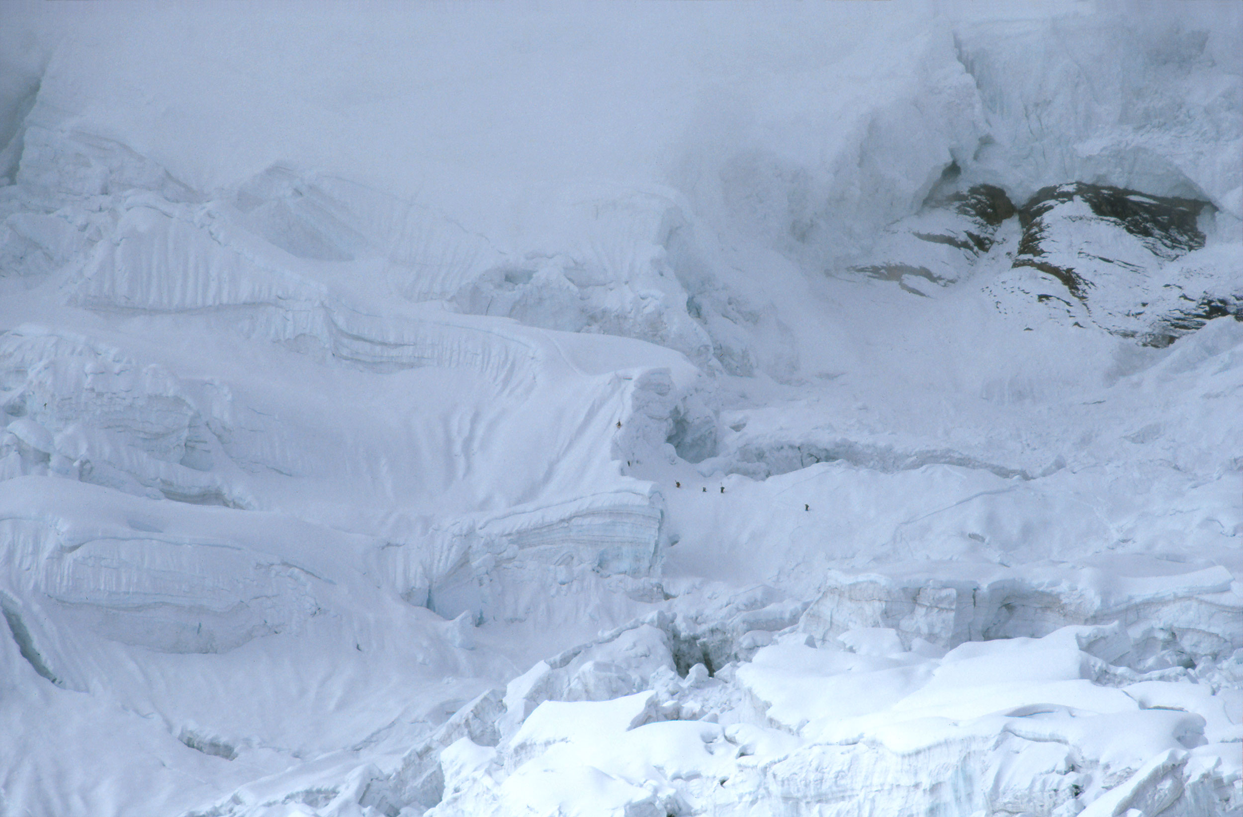 Manaslu-Icefall_c.jpg