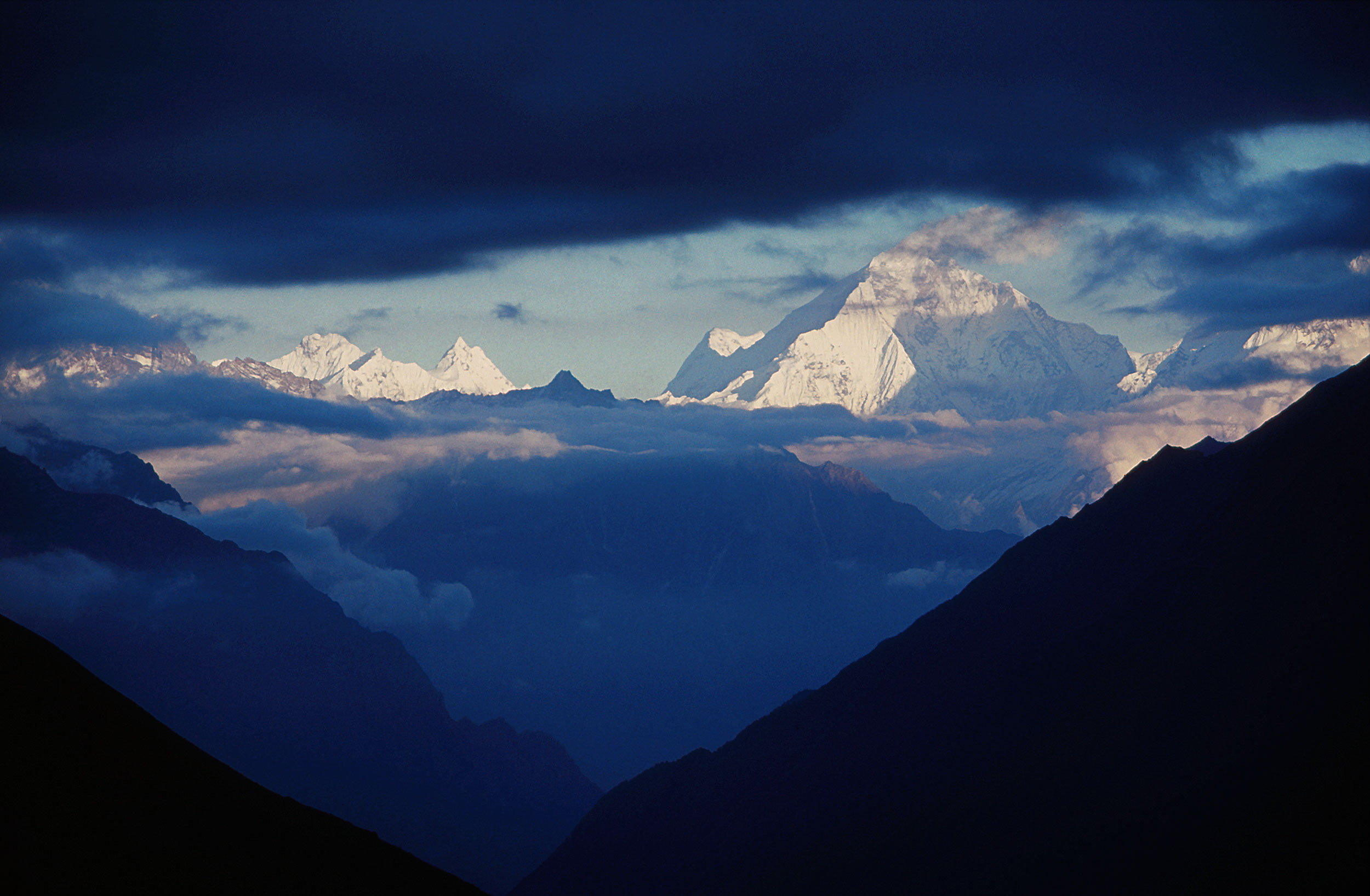 Ganesh-Himal_c.jpg