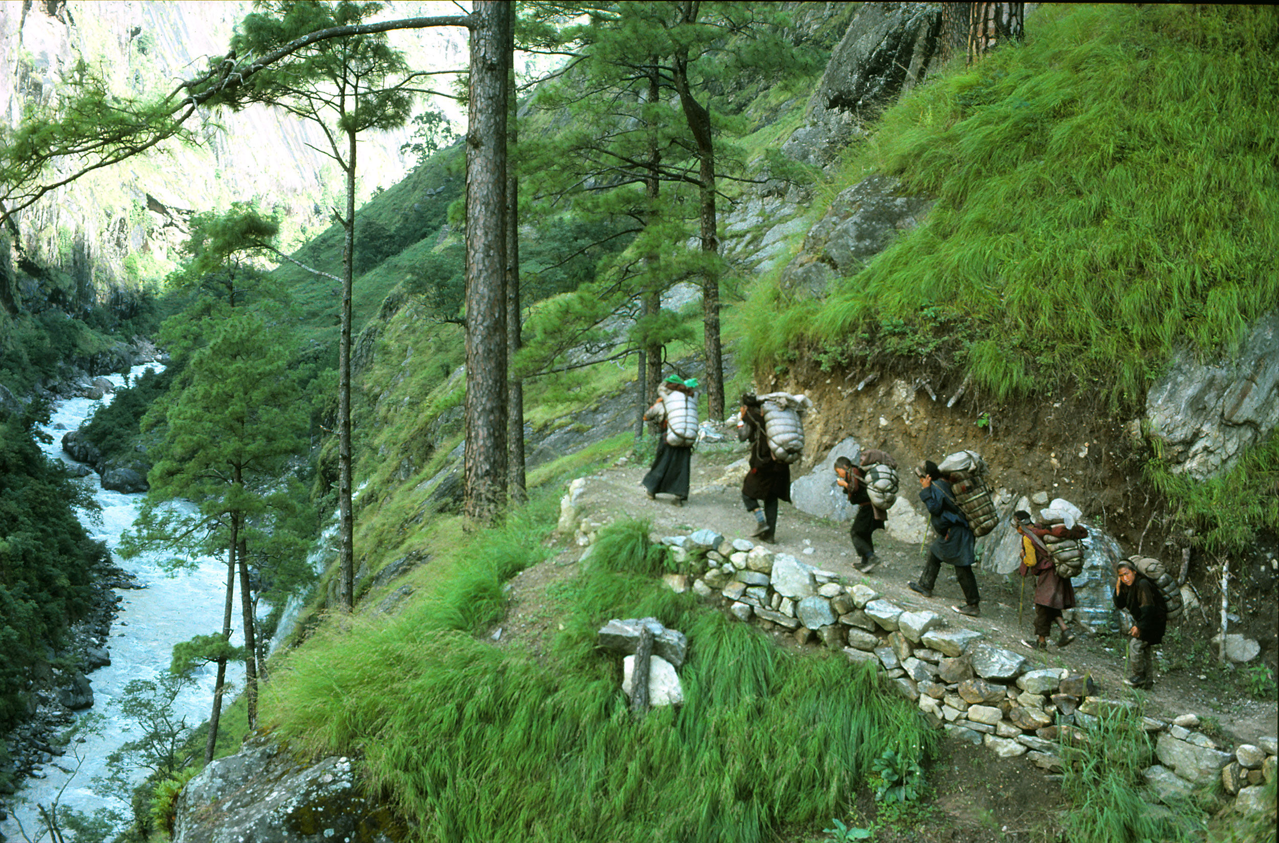 Tibetan-Family_c.jpg