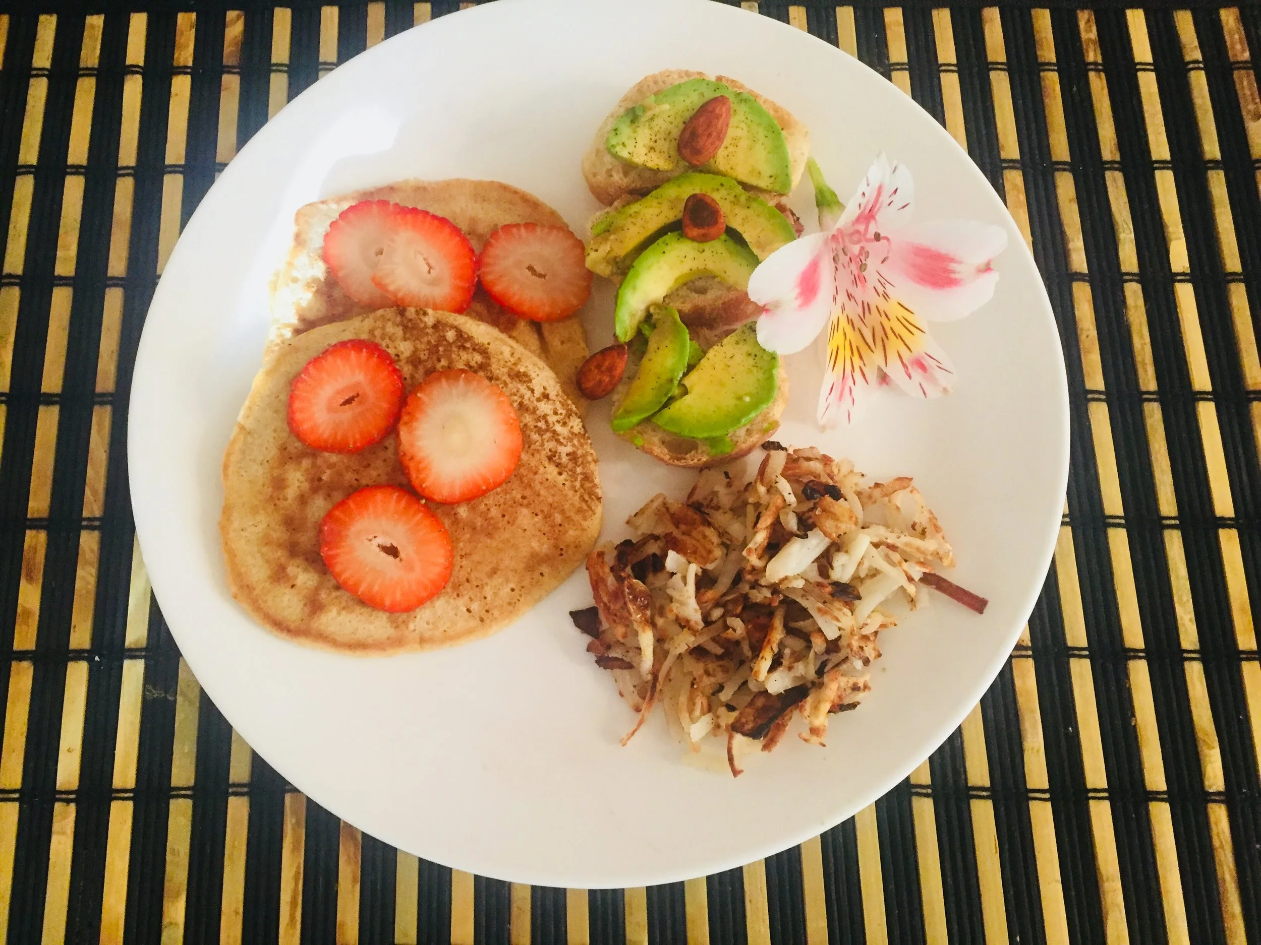 Oatmeal pancakes with avocado toast