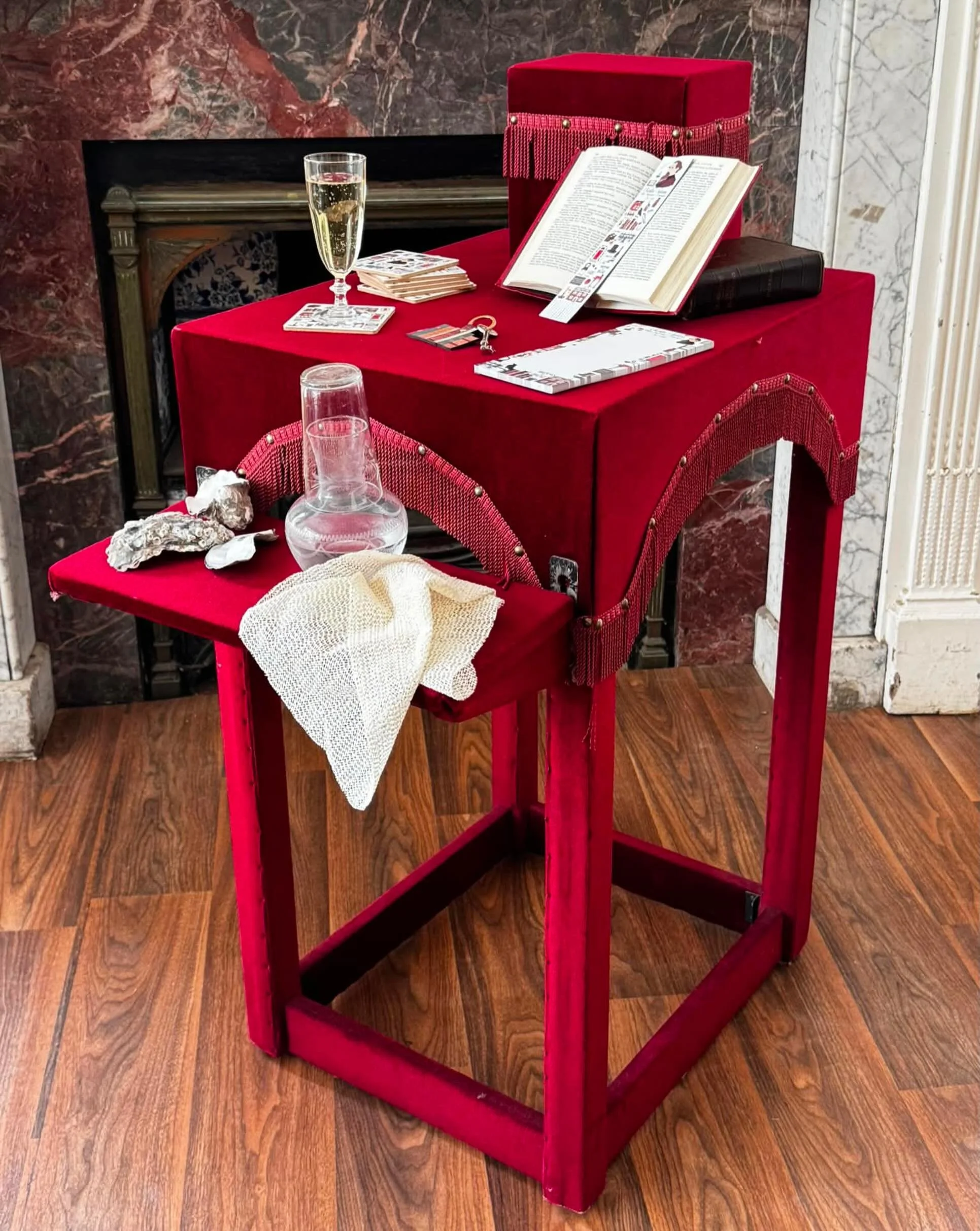 Charles Dickens Reading Desk

Created for his many performances, Dickens designed it specifically to his measurements. 

Constructed to have an open box, so the audience could see the full view of the speaker.
With the box for his arm to rest while h