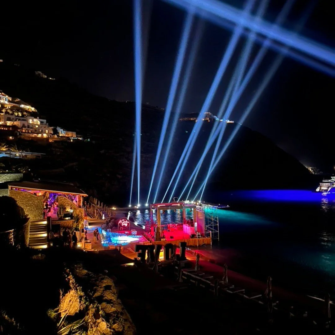 Dancing Underneath the Stars and Amongst the Lights ✨🌟 Where every beat is a memory and every sparkle tells a story. Join us in crafting enchanting wedding experiences that last a lifetime. 

Venue @santamarinamykonos @buddhabarbeachmykonos 
Plannin