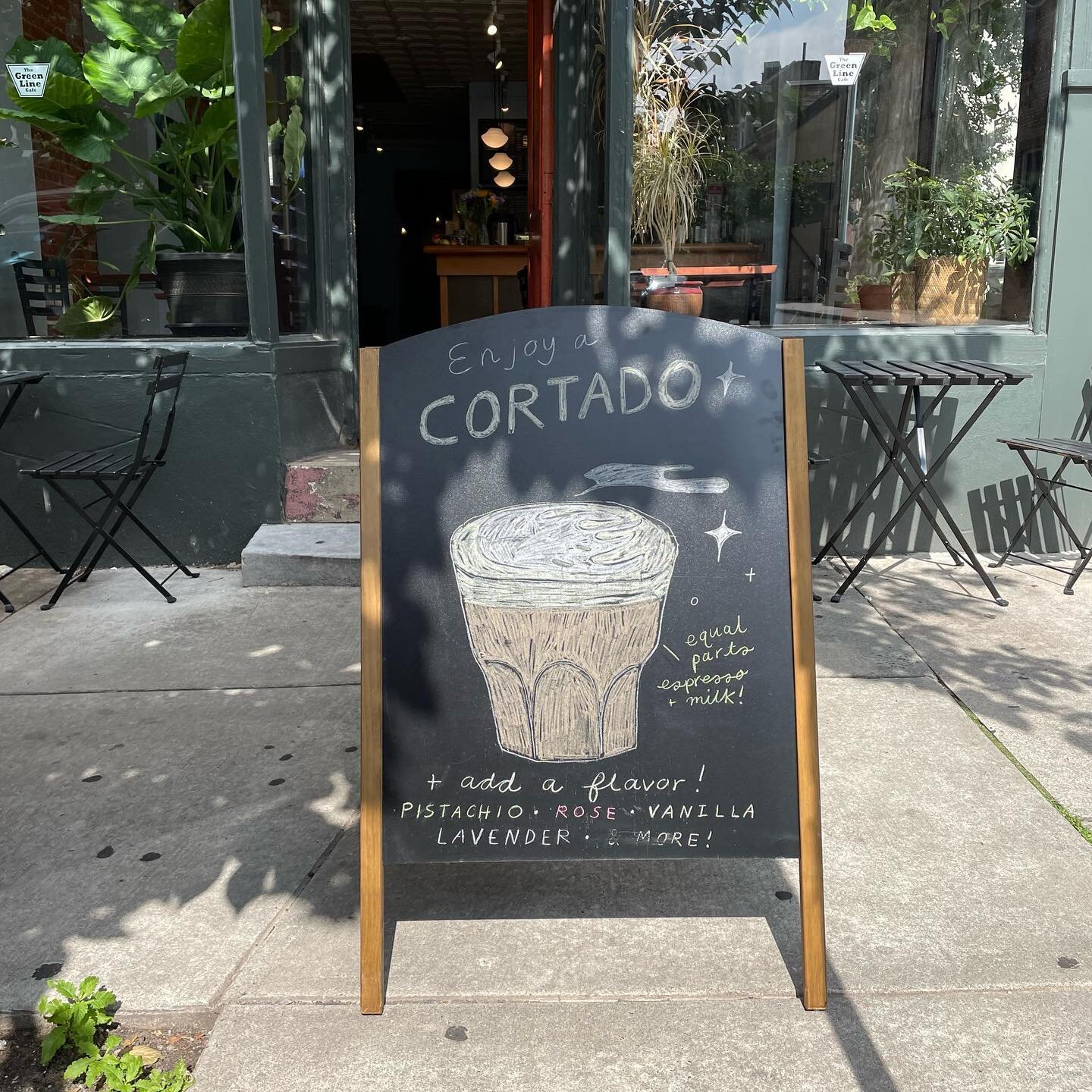 chalkboard sign from the other week :) if u order an oat milk cortado i have a crush on u!
my favorite is with some pistachio (^-^)