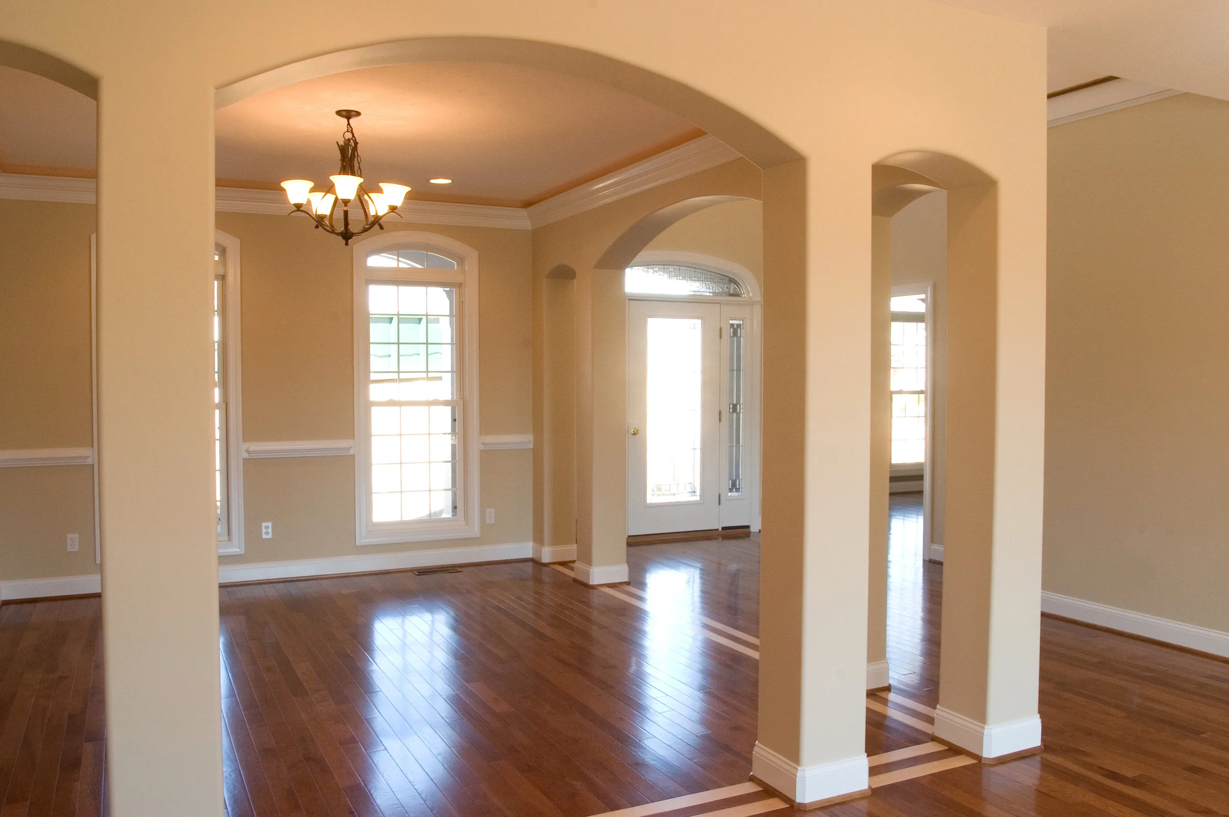 07 Mountain Side Drive Dining Room 1.jpg