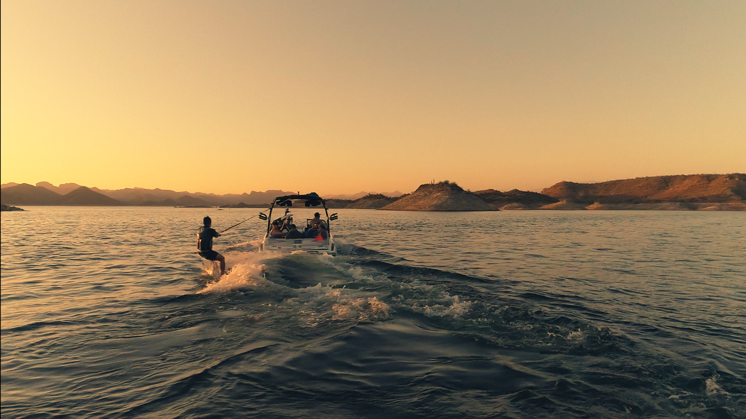 Drone-Wakeboarding-Sunset2.png