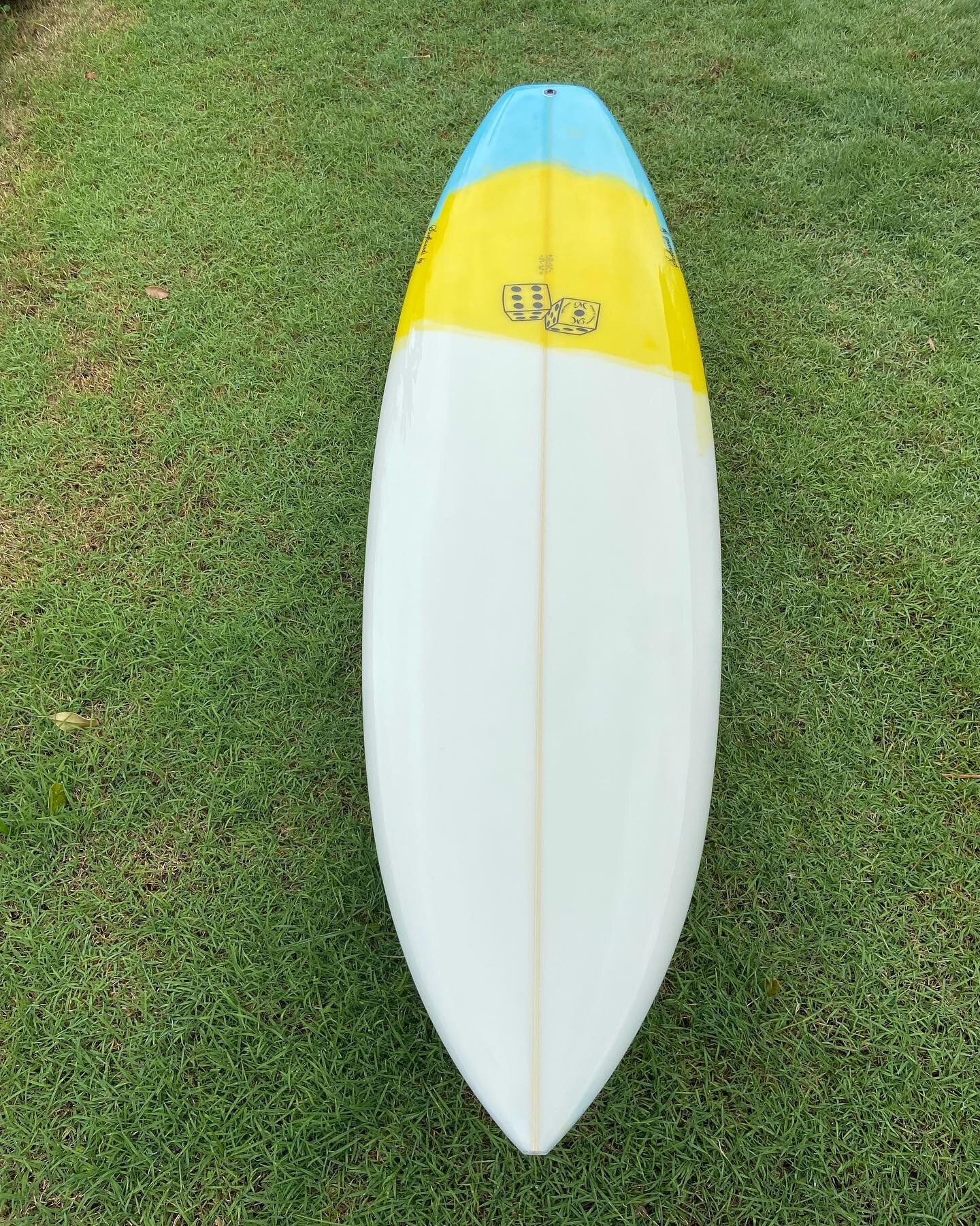 6&rsquo;0&rdquo;x19 ⅛ x 2 ⅜ #handshape #custom very clean shape, more forward volume, single to double concave with vee off the tail, glassed with resin color , glossed and polished  for @millerjim  who purchased one of my boards @alohaboardshop808 w