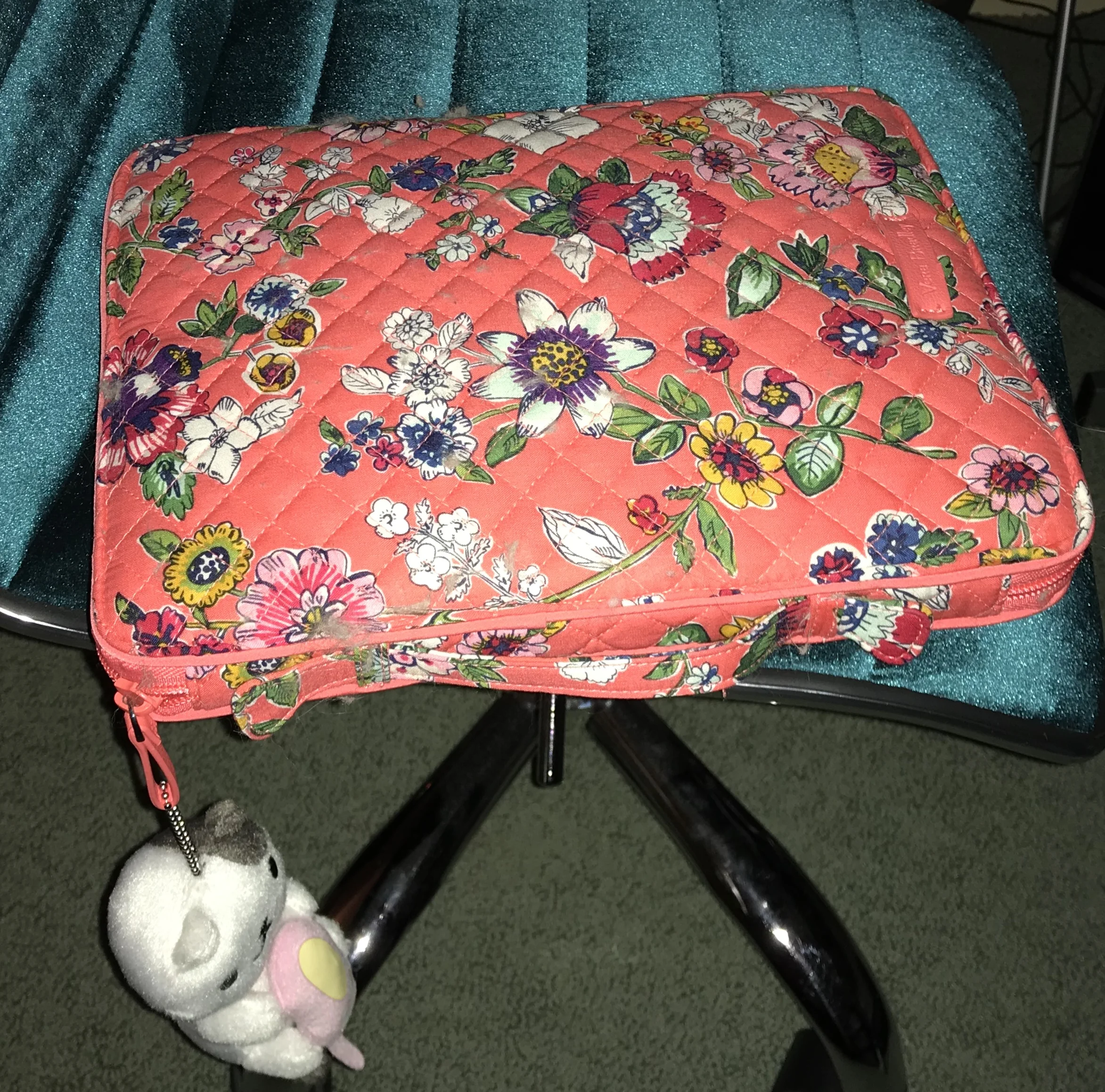 Vera Bradley Iconic Tablet Tamer Organizer Review