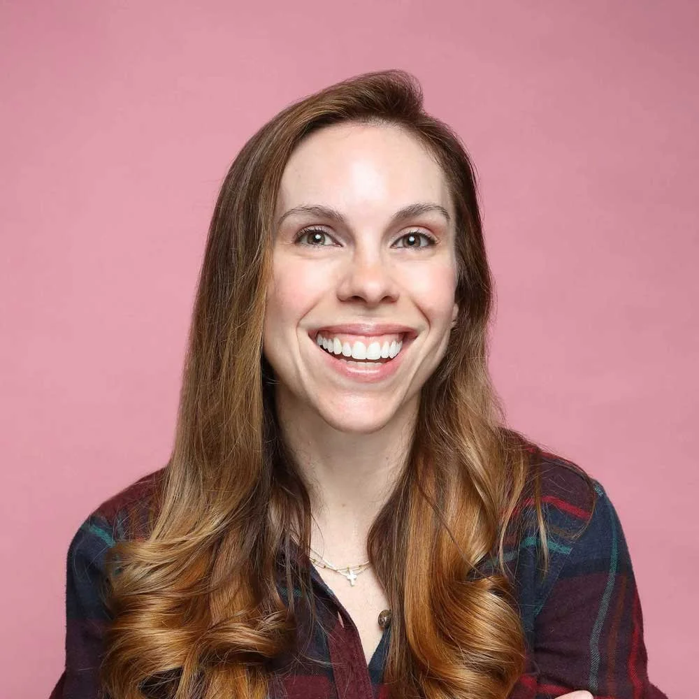 portrait show of Panama City Comedy host Brinn Daniels