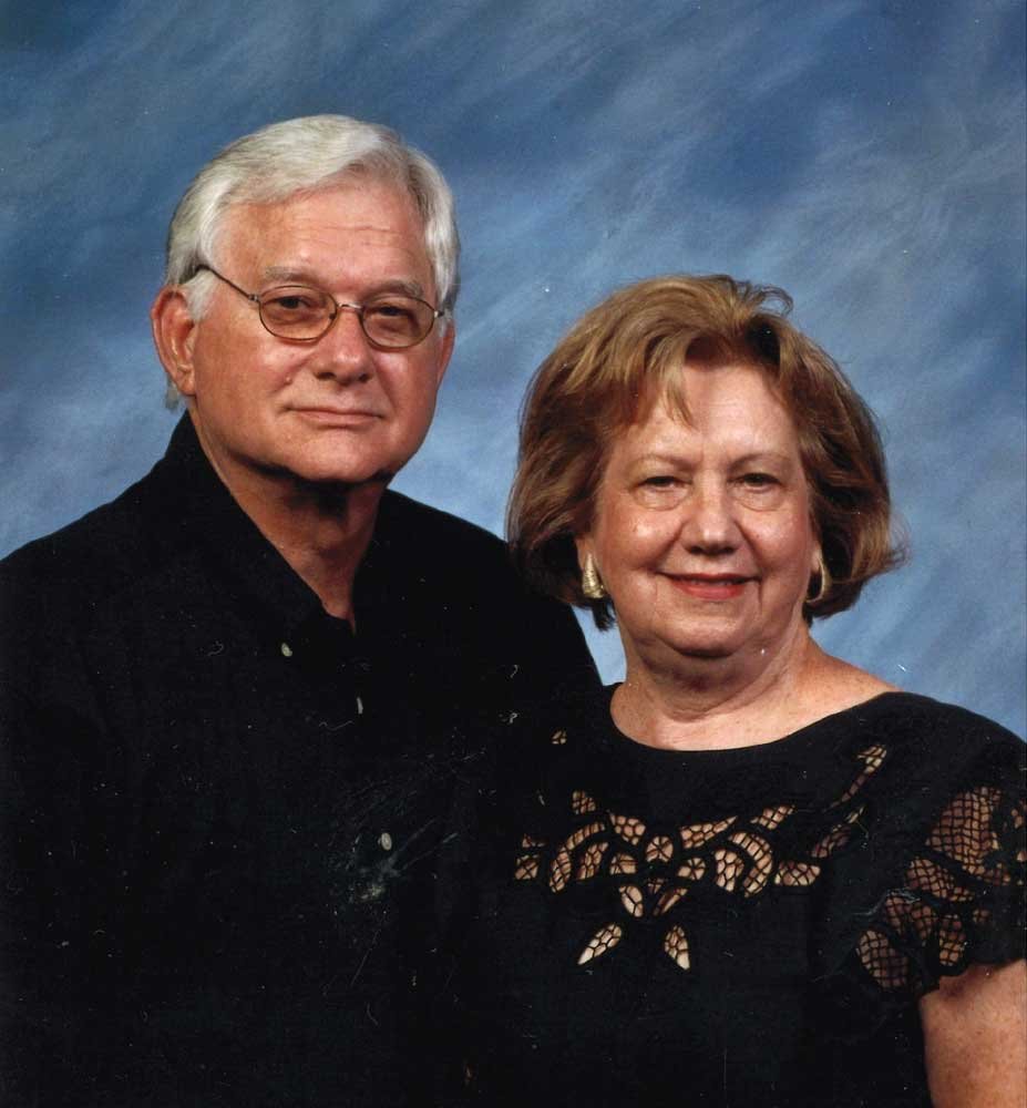 Portrait photo of Kelly and Marlene Brock