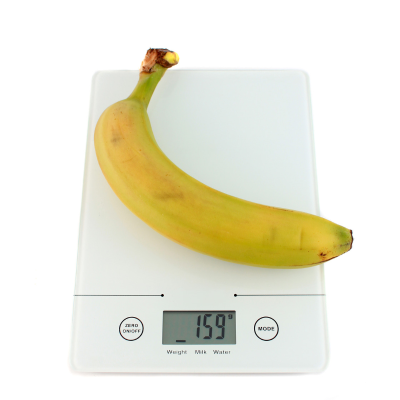 Вес 1 банана без кожуры. Бананы (вес). Вес одного банана. Вес банана без кожуры. Средний вес банана.