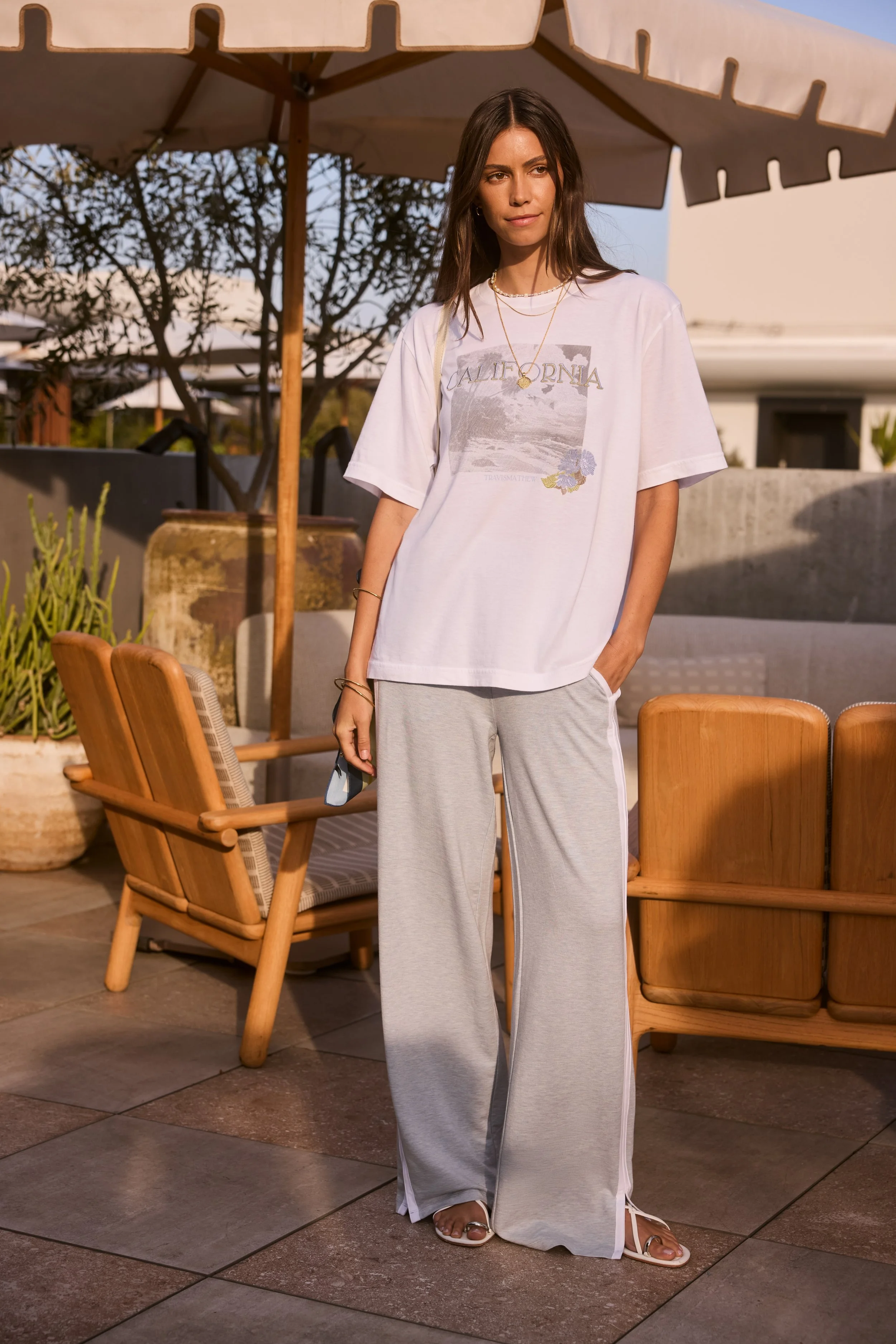 SS26_NEW CLOUD_SHOT14_D2_WOMENS_5682_SECONDARY.jpeg