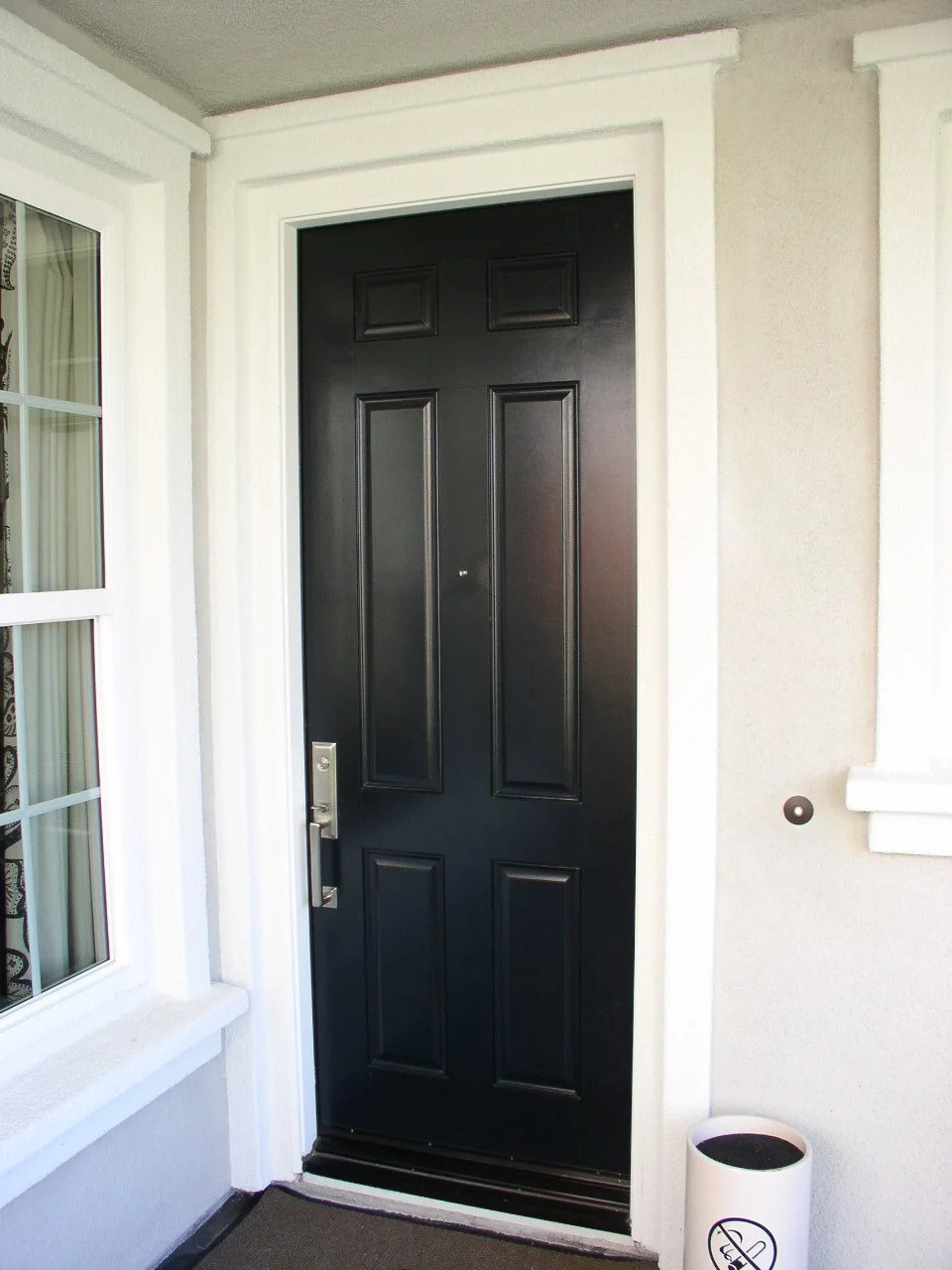 PLAN 1 OUTSIDE OF ENTRY DOOR.JPG