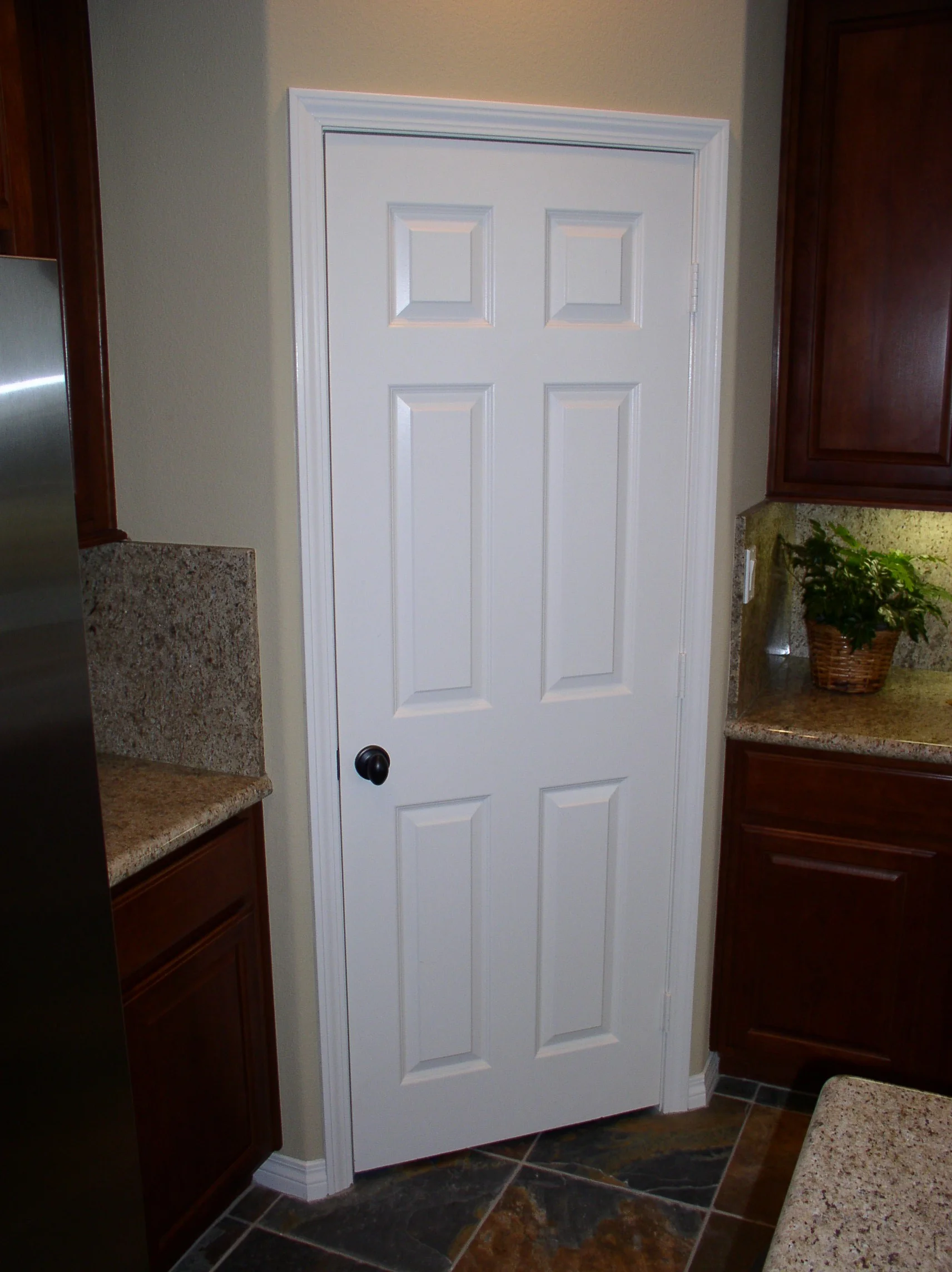 PLAN 3 PANTRY INT DOOR.JPG