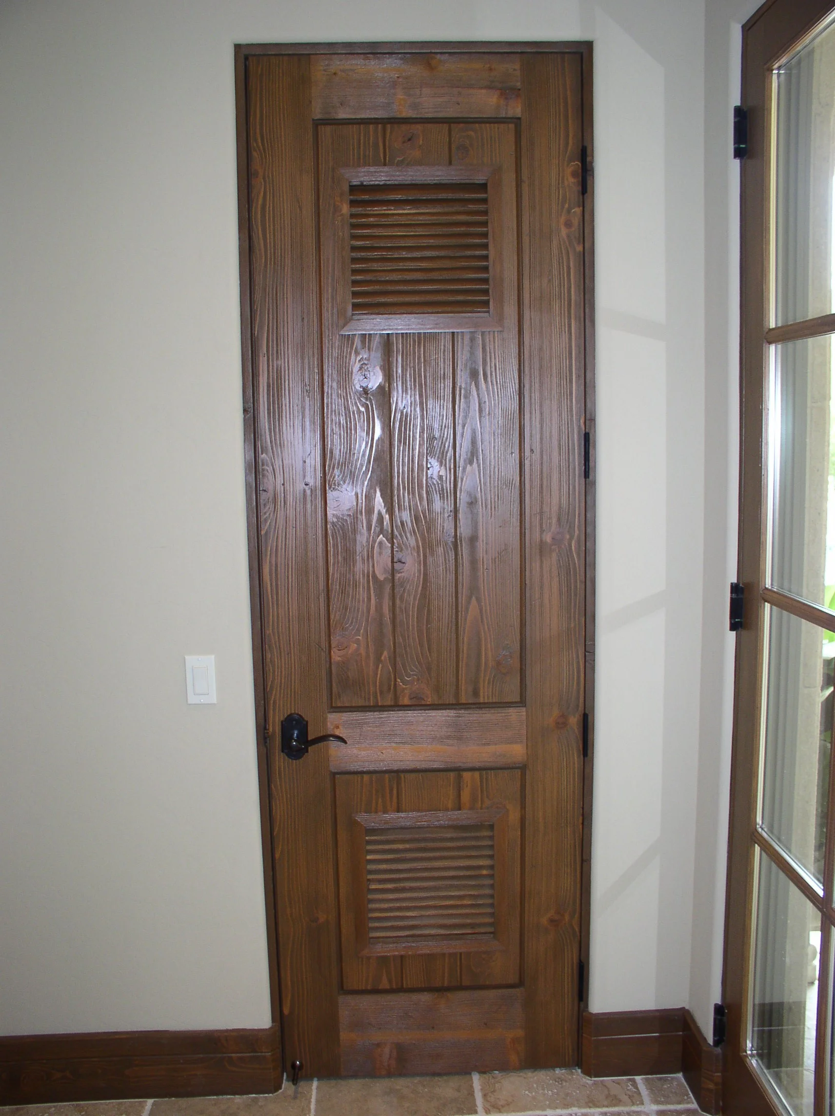 PLAN 3 CORTILE ALDER MEDIA LOUVER DOOR.JPG
