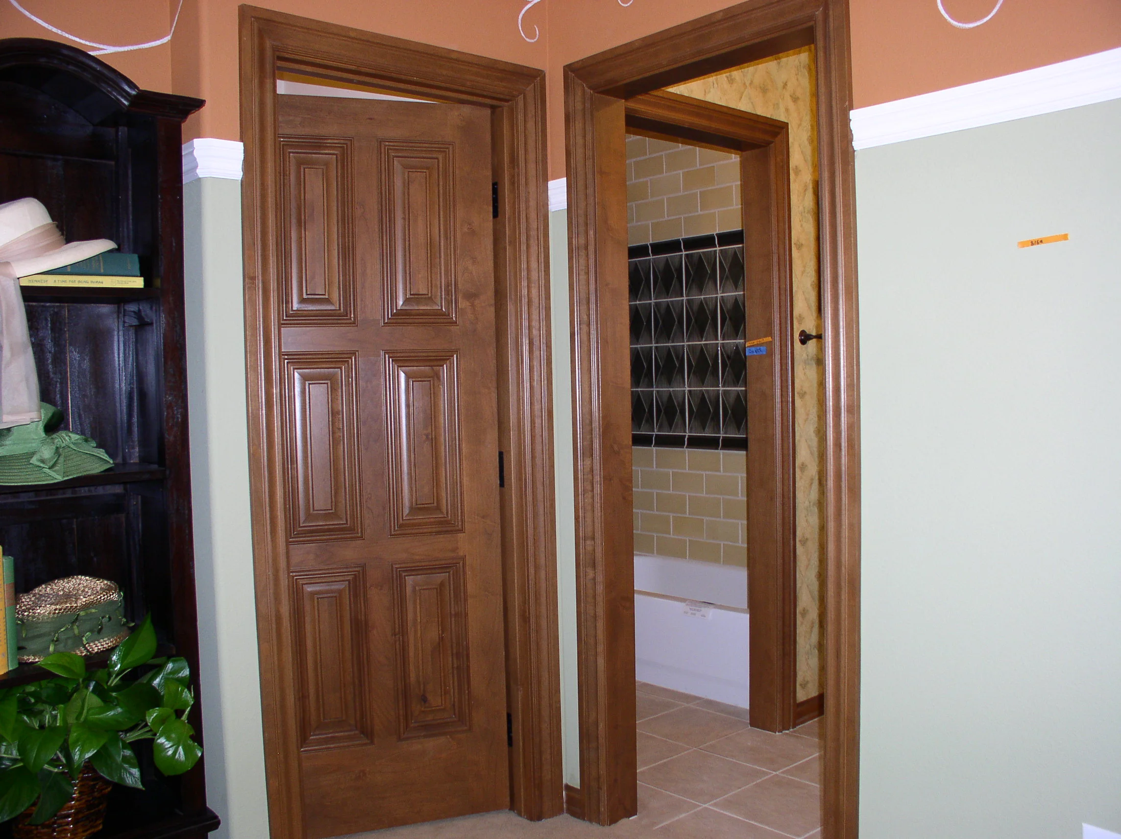 PLAN 4C 6  PANEL INT DOORS STAIN.JPG