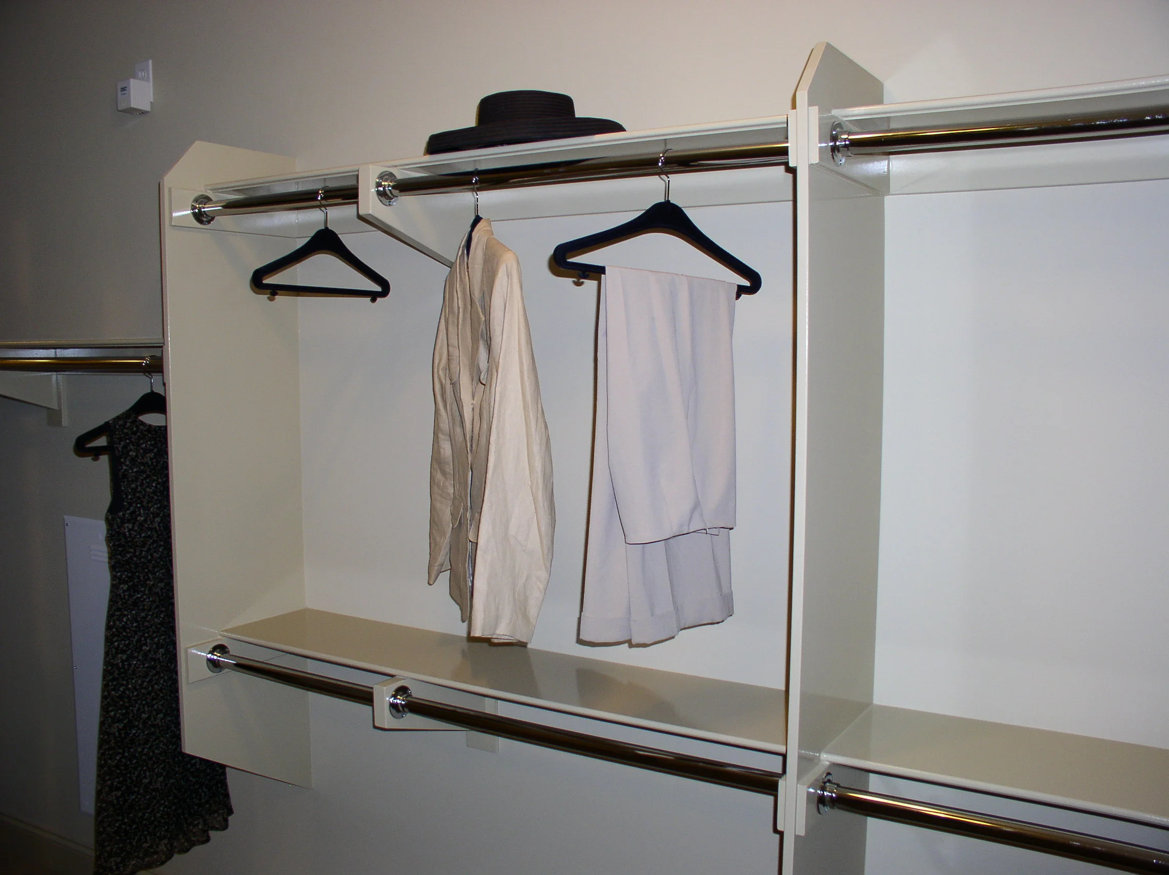 PLAN 1 MASTER DBL SHELF AND CHROME POLE.JPG