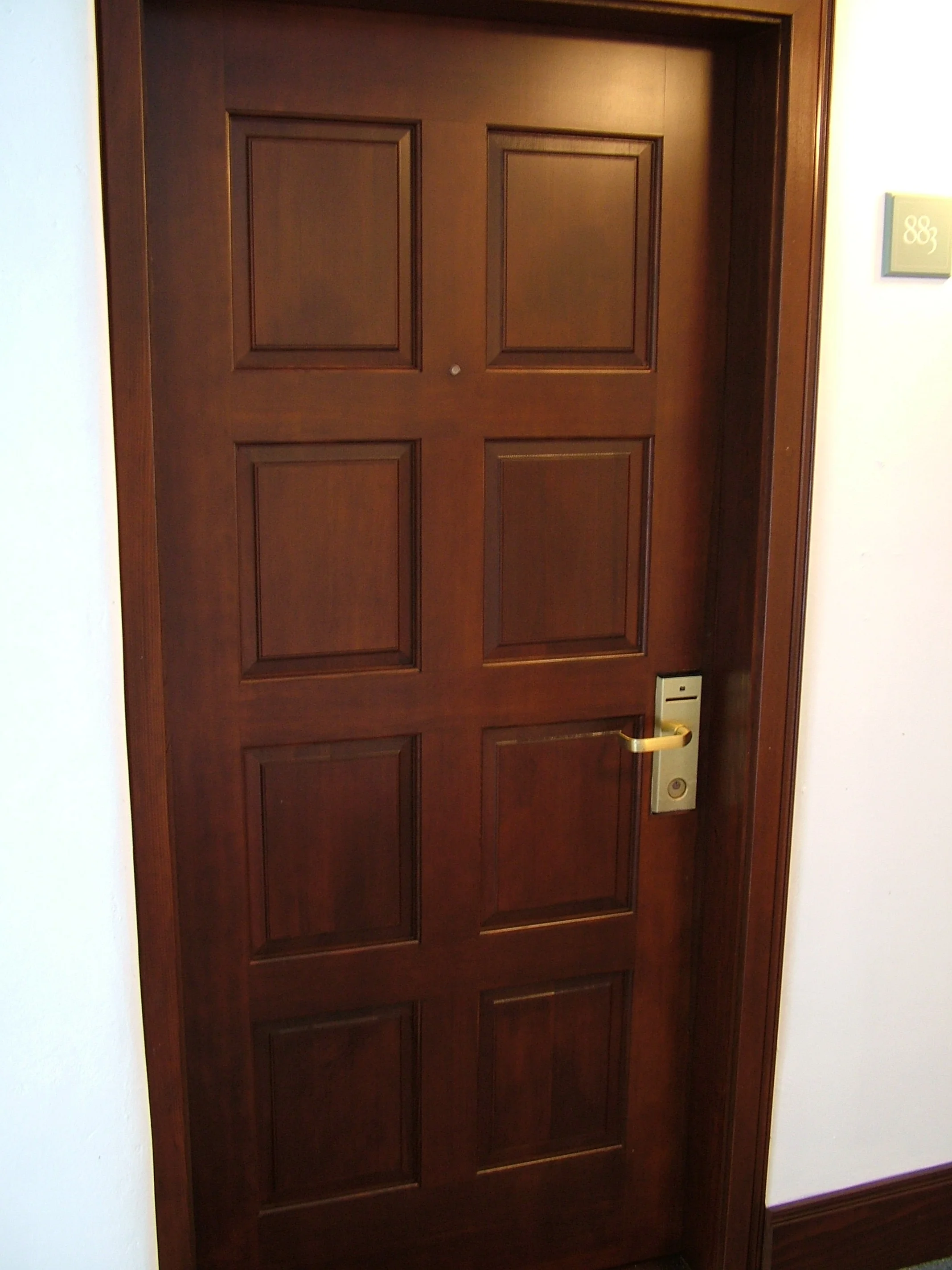 8 PANEL DOOR-2.JPG
