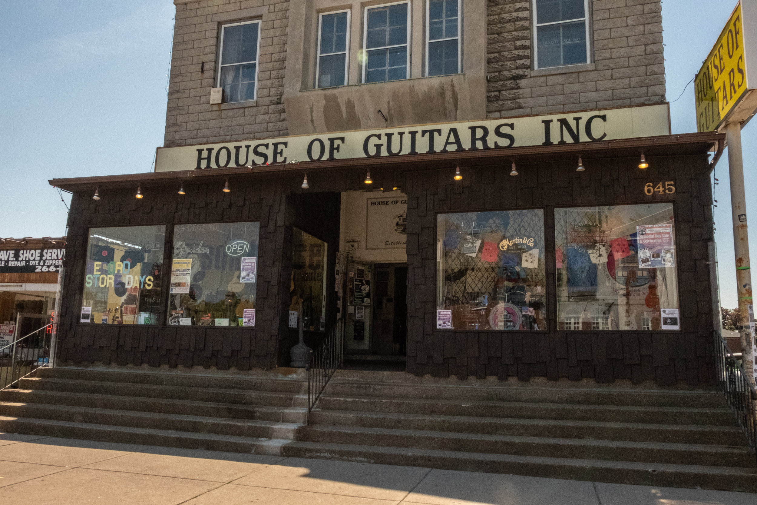 House of Guitars-1.jpg