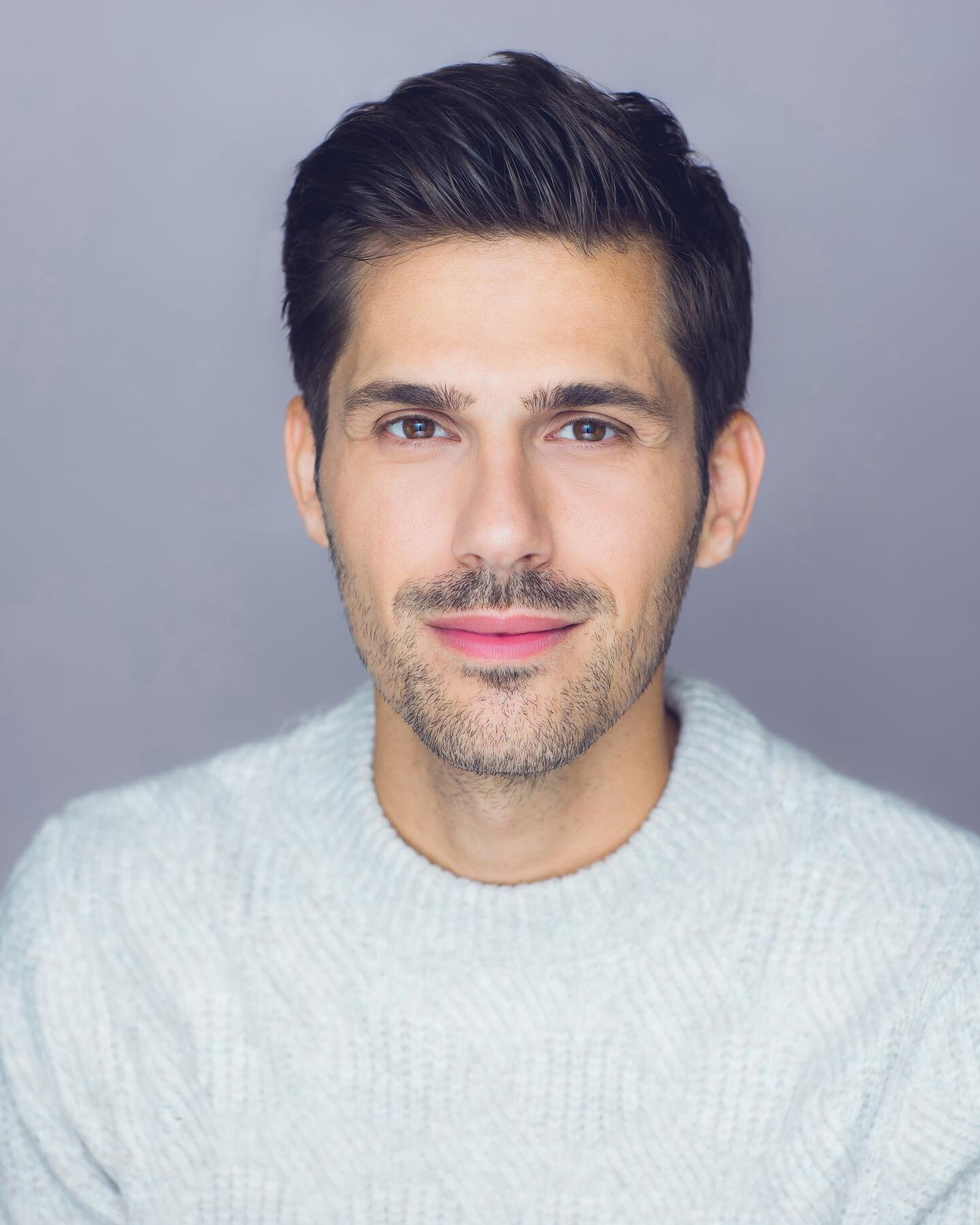 New headshots by the talented @studiococonyc 

Now, let&rsquo;s get to work!

#actor #singer #dancer #performer #headshots
#Broadway #theatre #tv #film #casting #audition 
#model #malemodel 
#shoot #portrait #hair
#Paris #NYC #Brooklyn #French