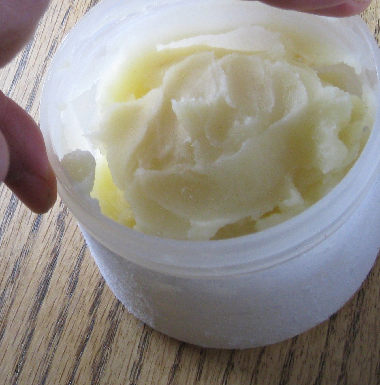 DIY Lotion: only 3-5 ingredients