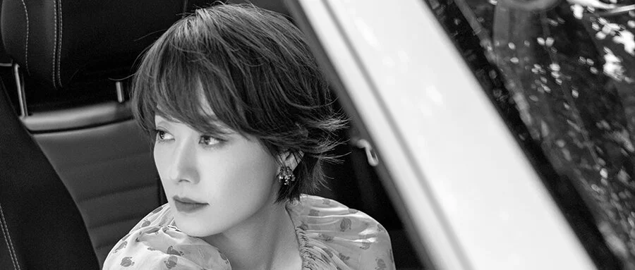 梅赛德斯-奔驰  2020-12-23<br><a href="https://mp.weixin.qq.com/s/V9zpWYHJyrbeOaD_UHELTQ">-->完整互動效果請參考原文<--</a>