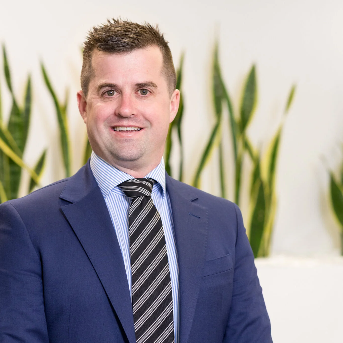 MARTIN SHORT - Accountant - Wayville Martin joined Letcher Moroney in 2019, bringing several years experience in tax, compliance and business advisory with small and medium enterprise. Martin graduated from Flinders University in 2018 with a Bachelor of Commerce and is currently completing the Chartered Accountants program. Prior to working as an accountant he spent 12 years in the aviation industry as an aircraft maintenance engineer.