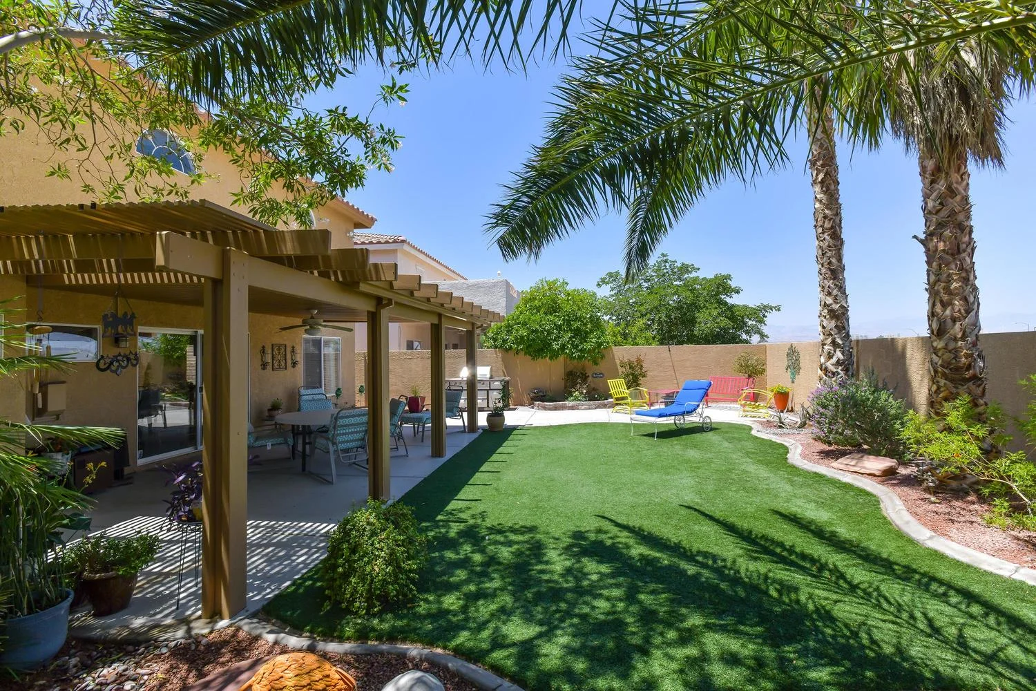 500 Mossy Bark Ct Las Vegas NV-large-031-28-Back Yard-1500x1000-72dpi.jpg