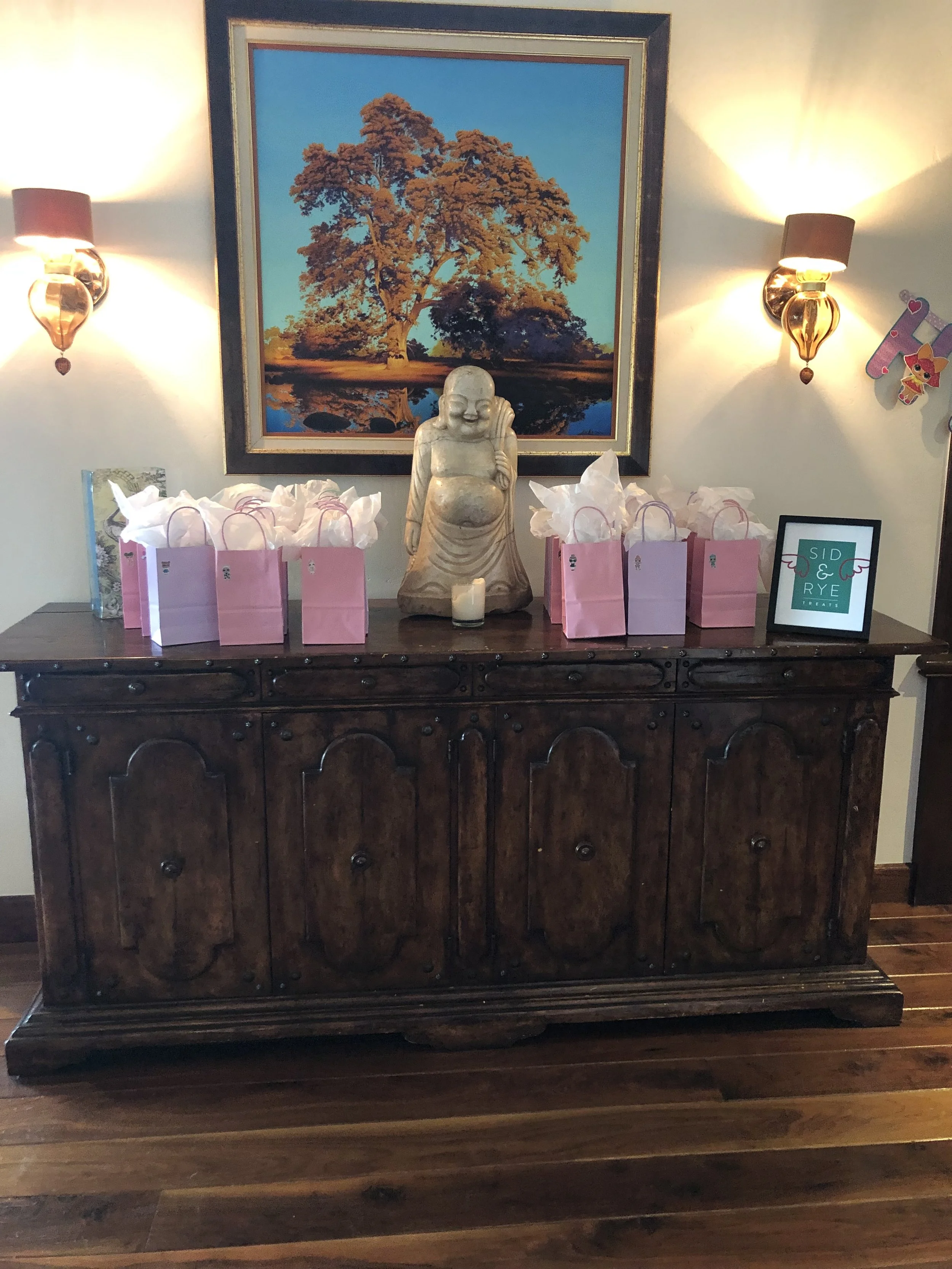 Favors included in package B.