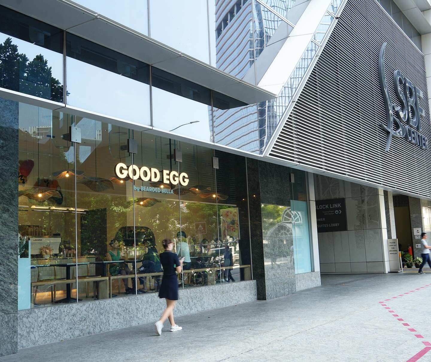 Come on in to our new abode for a brand new menu and your delicious cuppa! ☕️ @be.a.good.egg is located along Cecil Street, at SBF Center. 
.
Happy Monday!