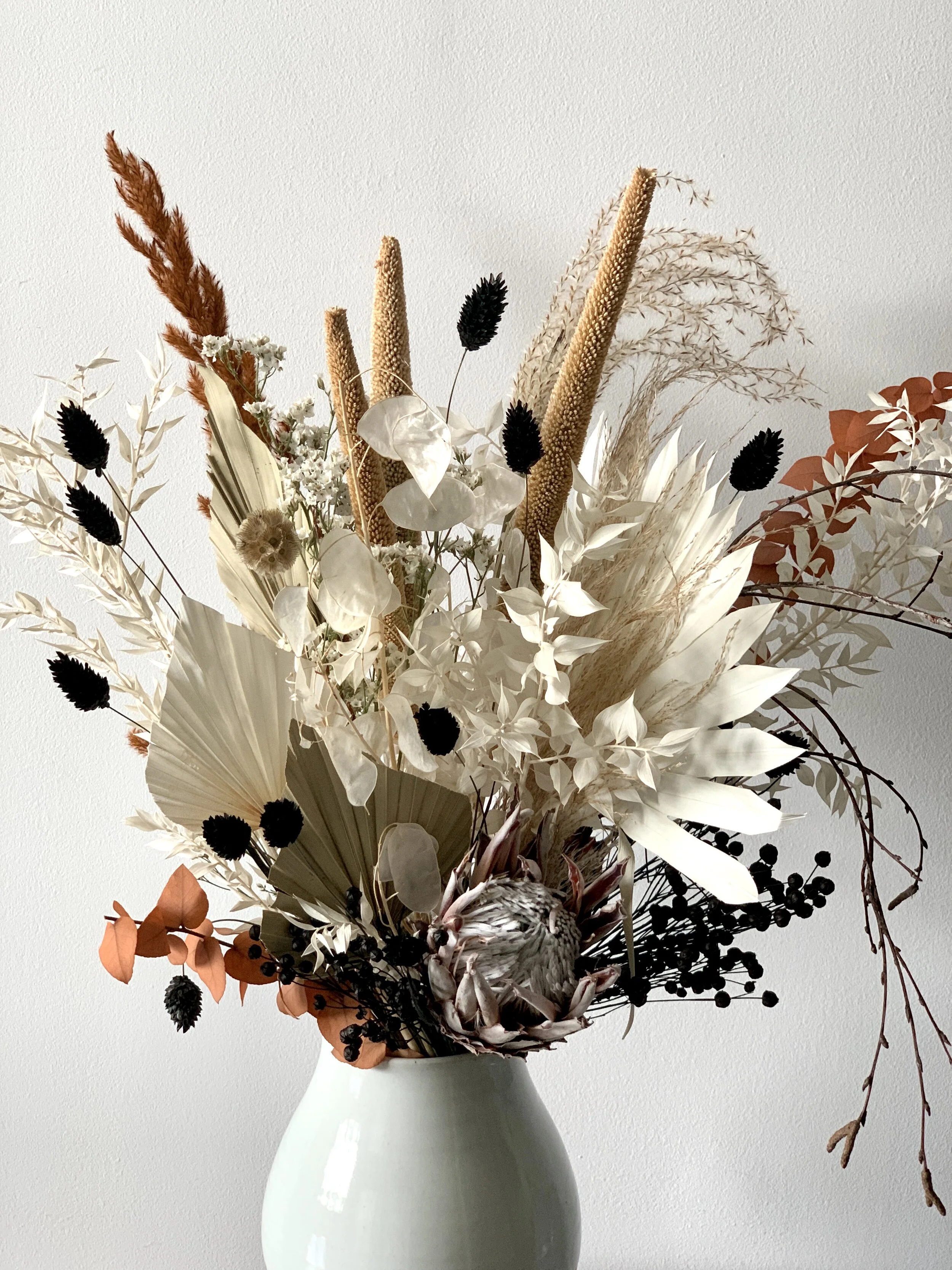 Dried Flower Arrangements 