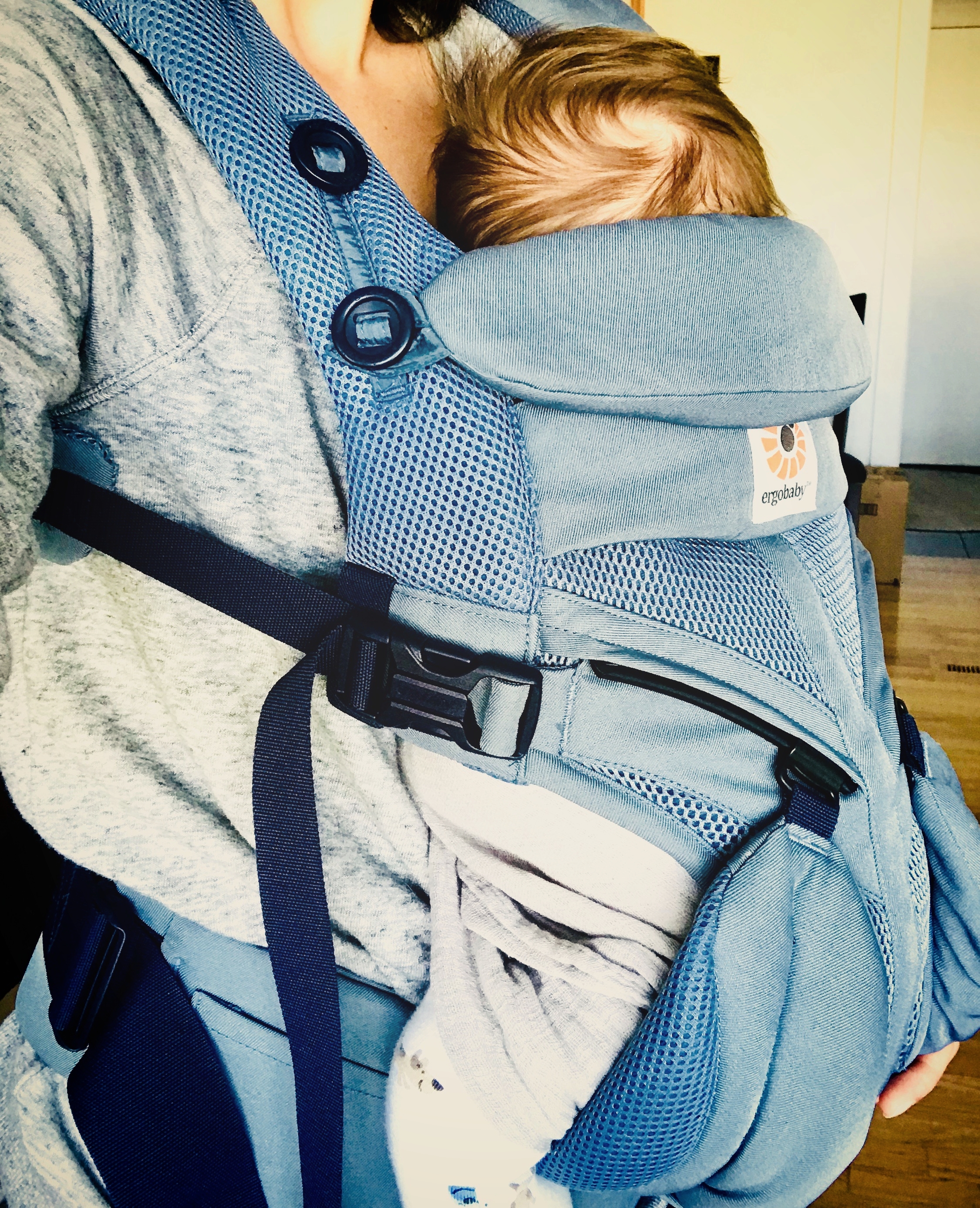 i love my ergobaby baby carrier so i can get things done!